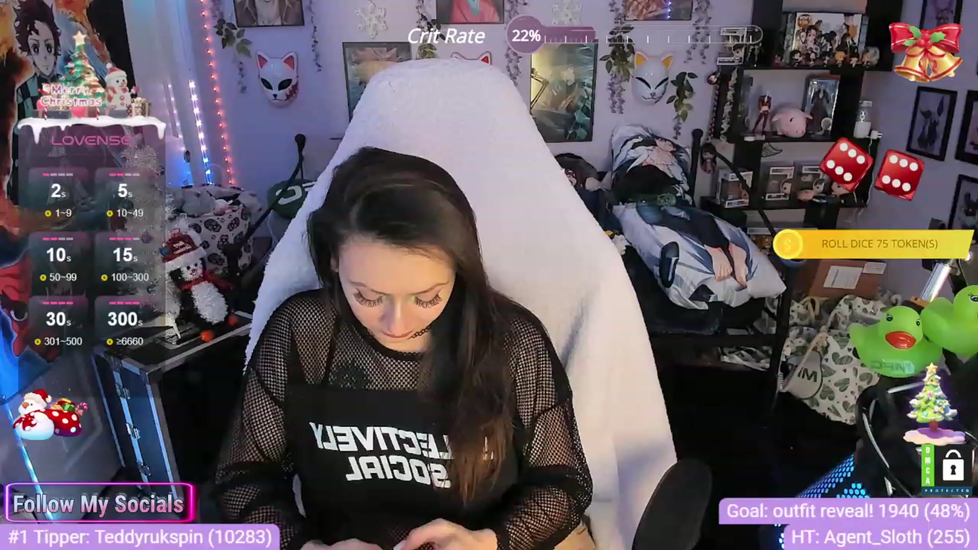 Gallery image thumbnail from Alyx_Singer's myfreecams stream on, 12/21/2023, 21:44 image 14 of 20