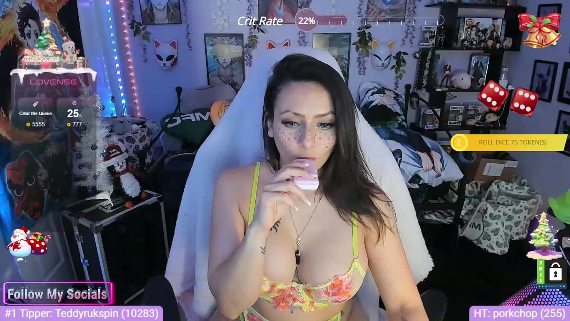Gallery image thumbnail from Alyx_Singer's myfreecams stream on, 12/23/2023, 04:26 image 16 of 20
