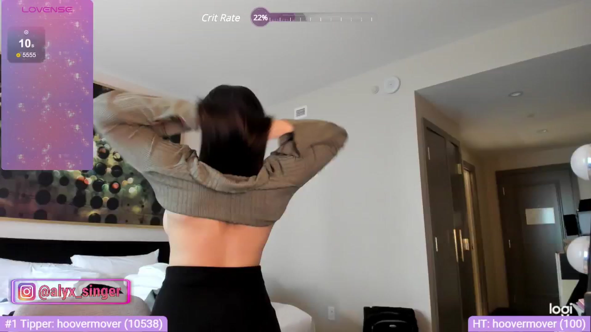 Gallery image thumbnail from Alyx_Singer's myfreecams stream on, 01/24/2024, 18:51 image 11 of 20
