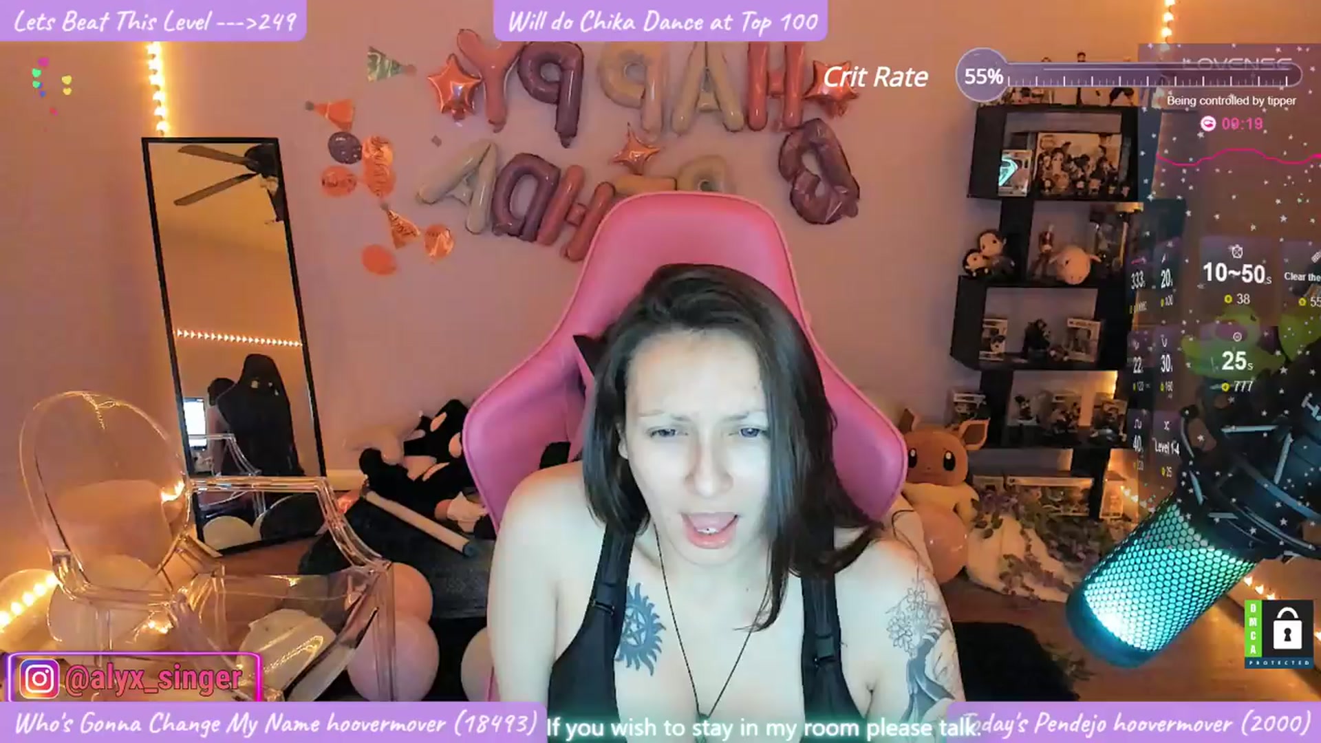 Gallery image thumbnail from Alyx_Singer's myfreecams stream on, 03/23/2024, 06:02 image 3 of 20