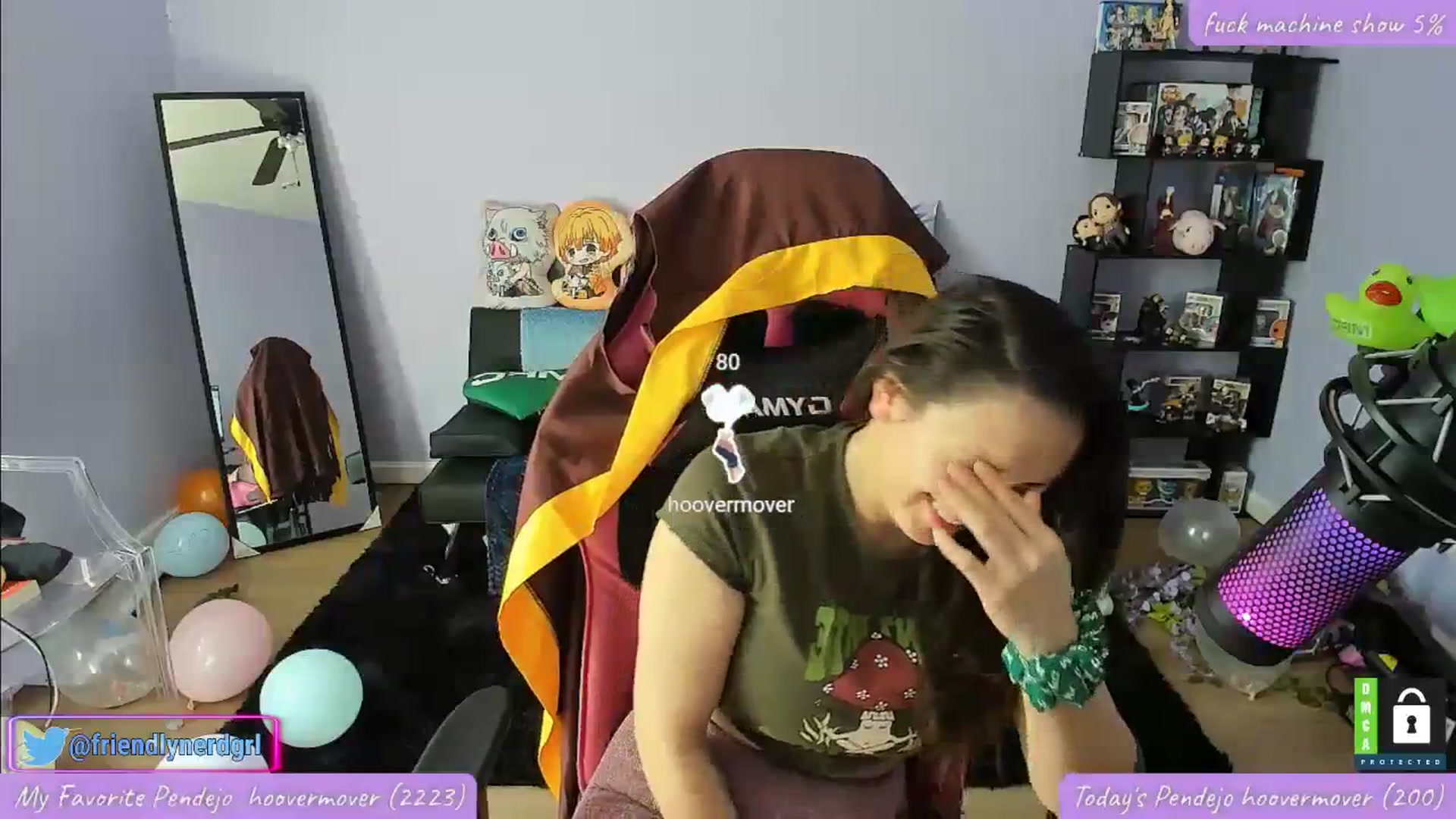 Gallery image thumbnail from Alyx_Singer's myfreecams stream on, 04/09/2024, 18:58 image 4 of 20