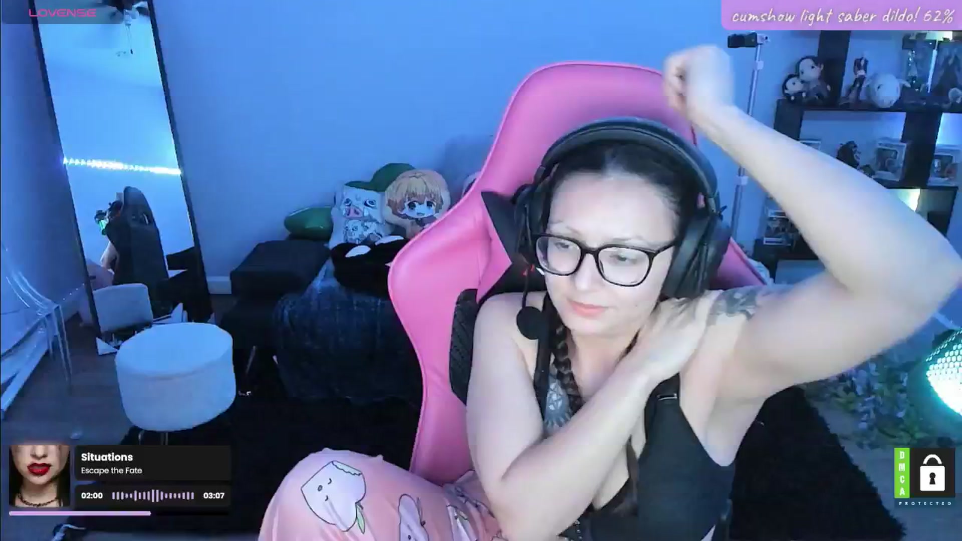 Gallery image thumbnail from Alyx_Singer's myfreecams stream on, 05/08/2024, 04:05 image 11 of 20