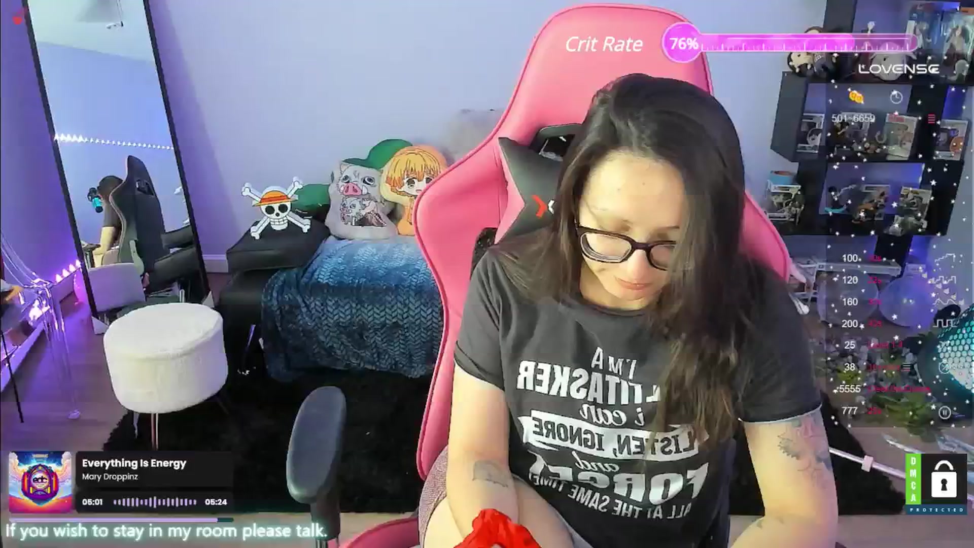 Gallery image thumbnail from Alyx_Singer's myfreecams stream on, 05/16/2024, 19:03 image 7 of 20