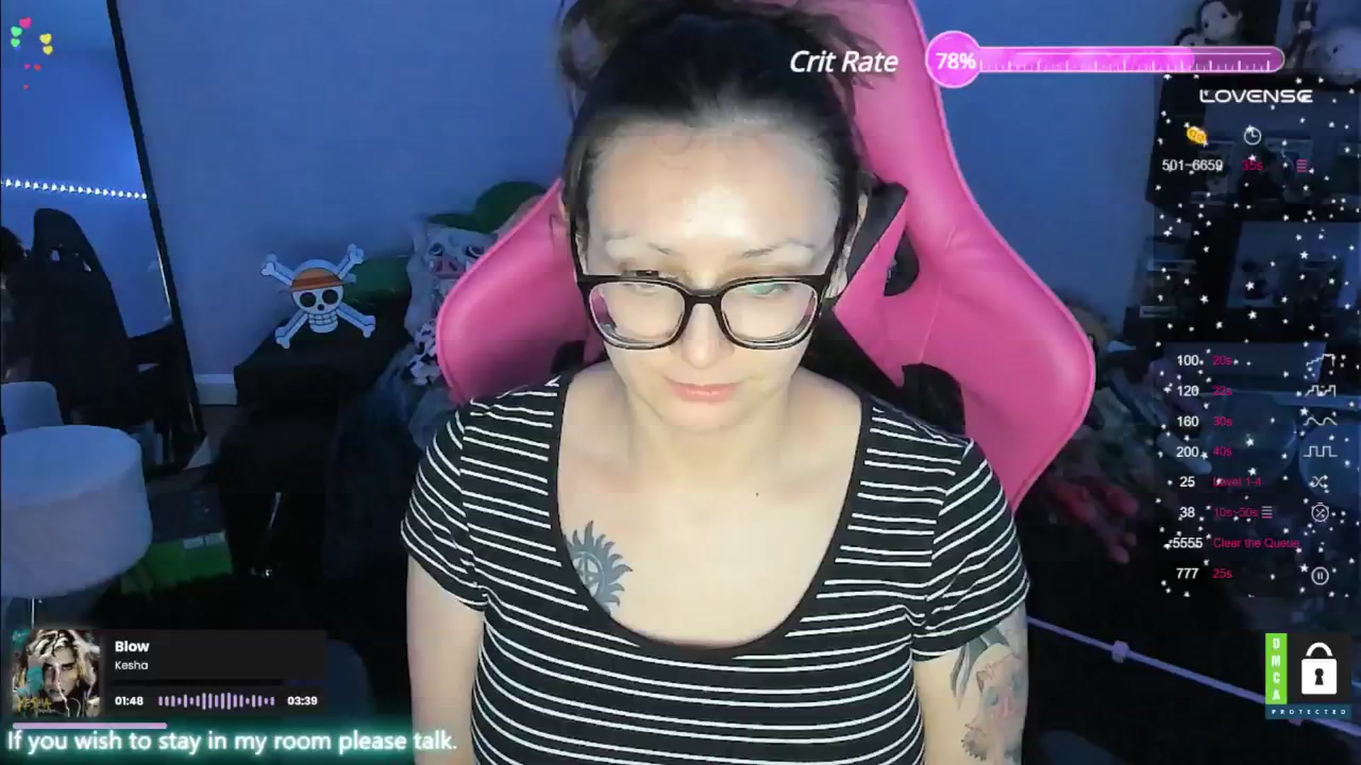 Gallery image thumbnail from Alyx_Singer's myfreecams stream on, 05/18/2024, 05:32 image 4 of 20