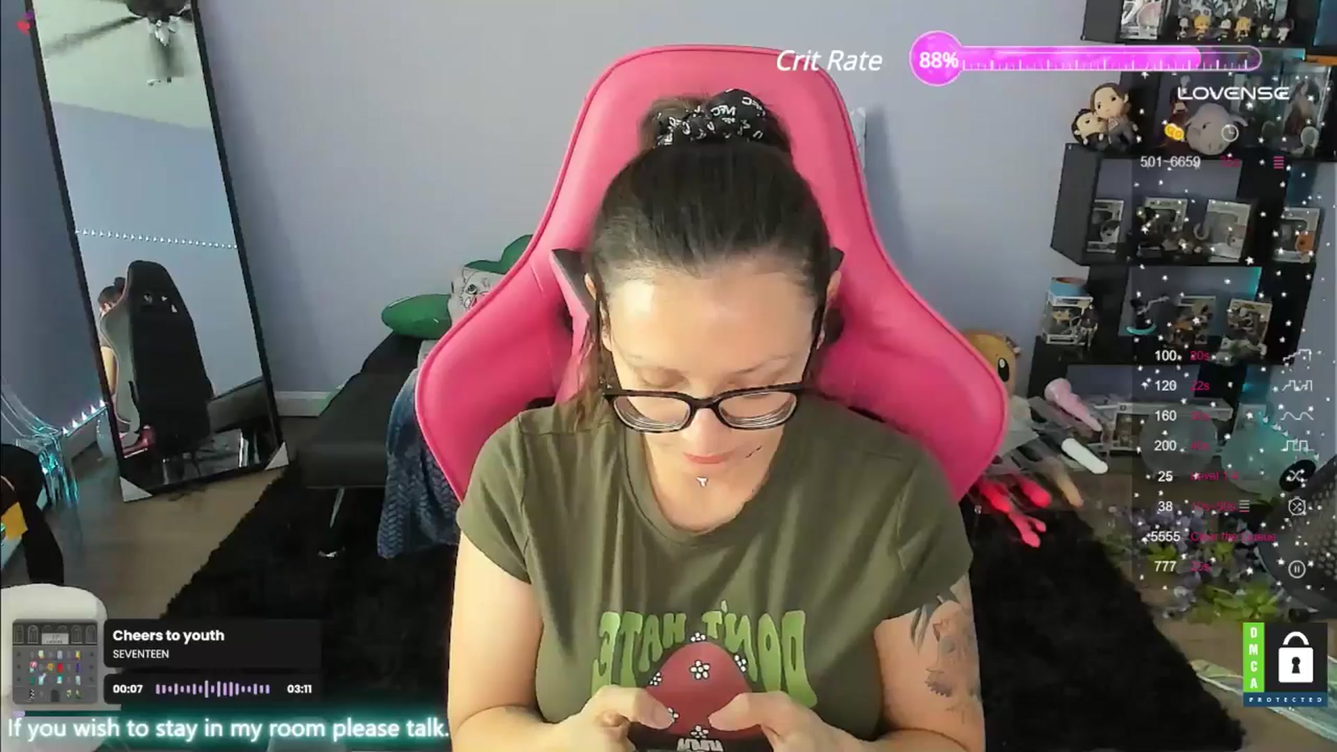Gallery image thumbnail from Alyx_Singer's myfreecams stream on, 05/28/2024, 17:17 image 18 of 20