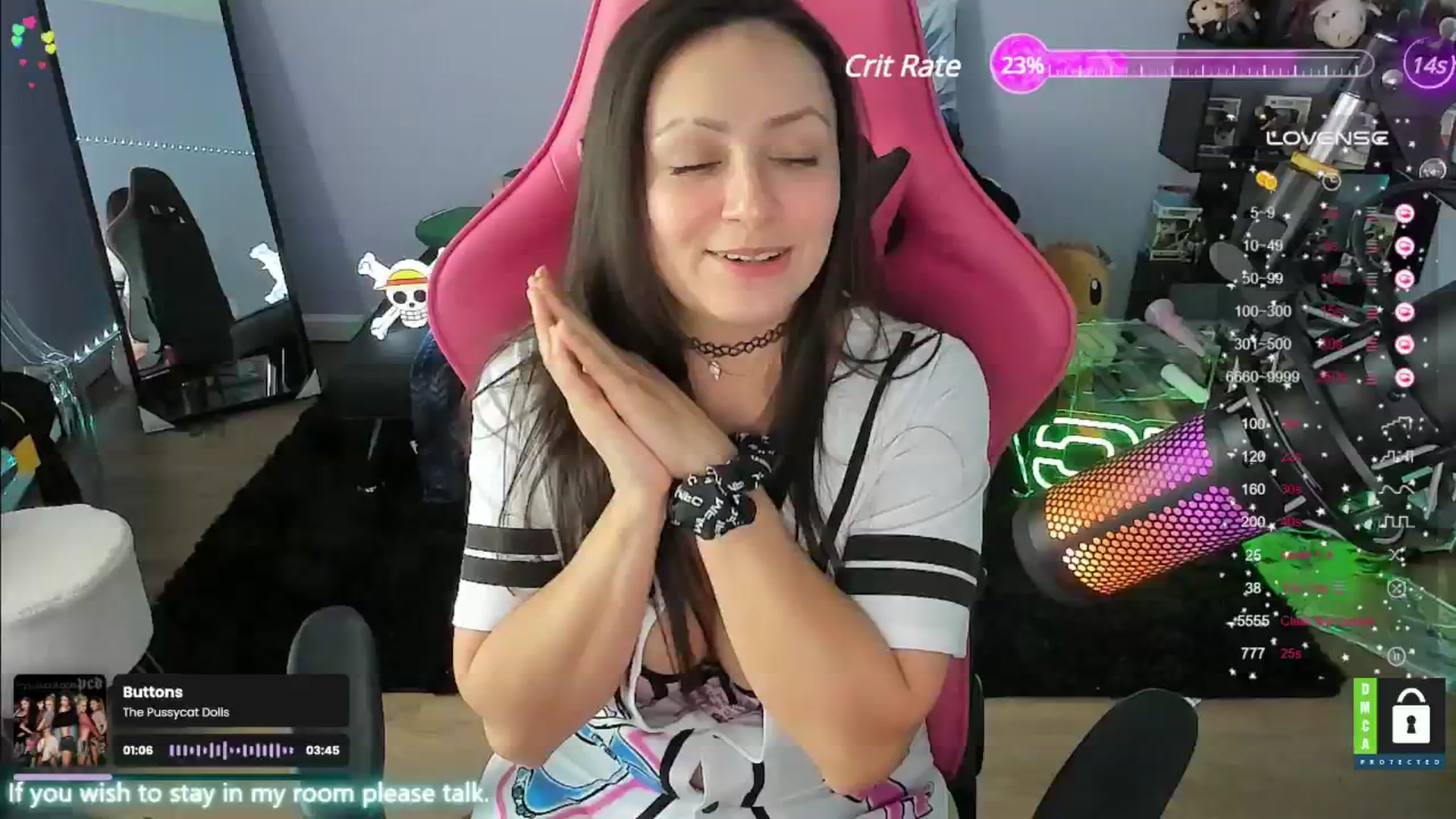 Gallery image thumbnail from Alyx_Singer's myfreecams stream on, 06/03/2024, 18:14 image 15 of 20