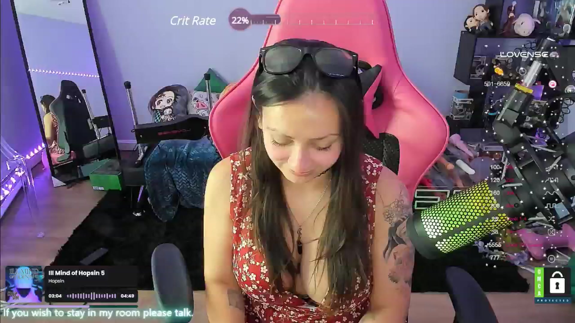 Gallery image thumbnail from Alyx_Singer's myfreecams stream on, 06/11/2024, 18:28 image 18 of 20