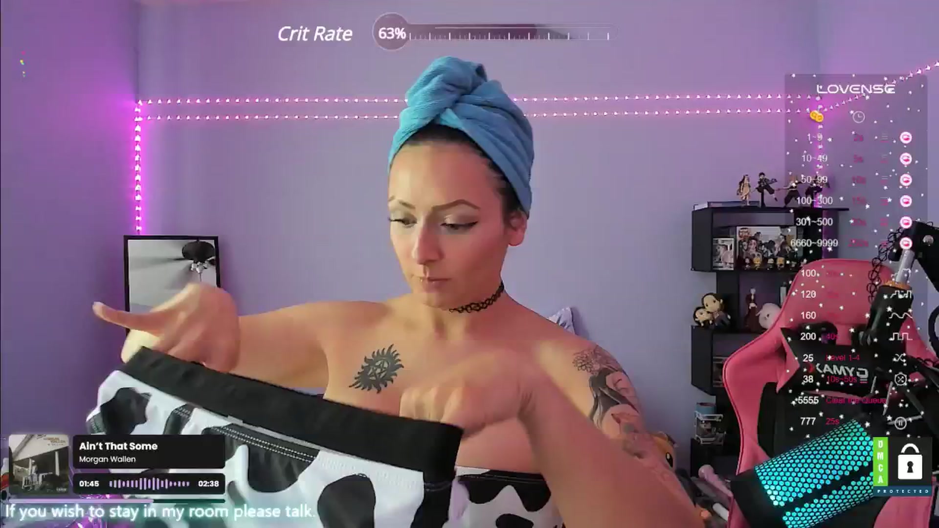 Gallery image thumbnail from Alyx_Singer's myfreecams stream on, 06/13/2024, 22:36 image 13 of 20