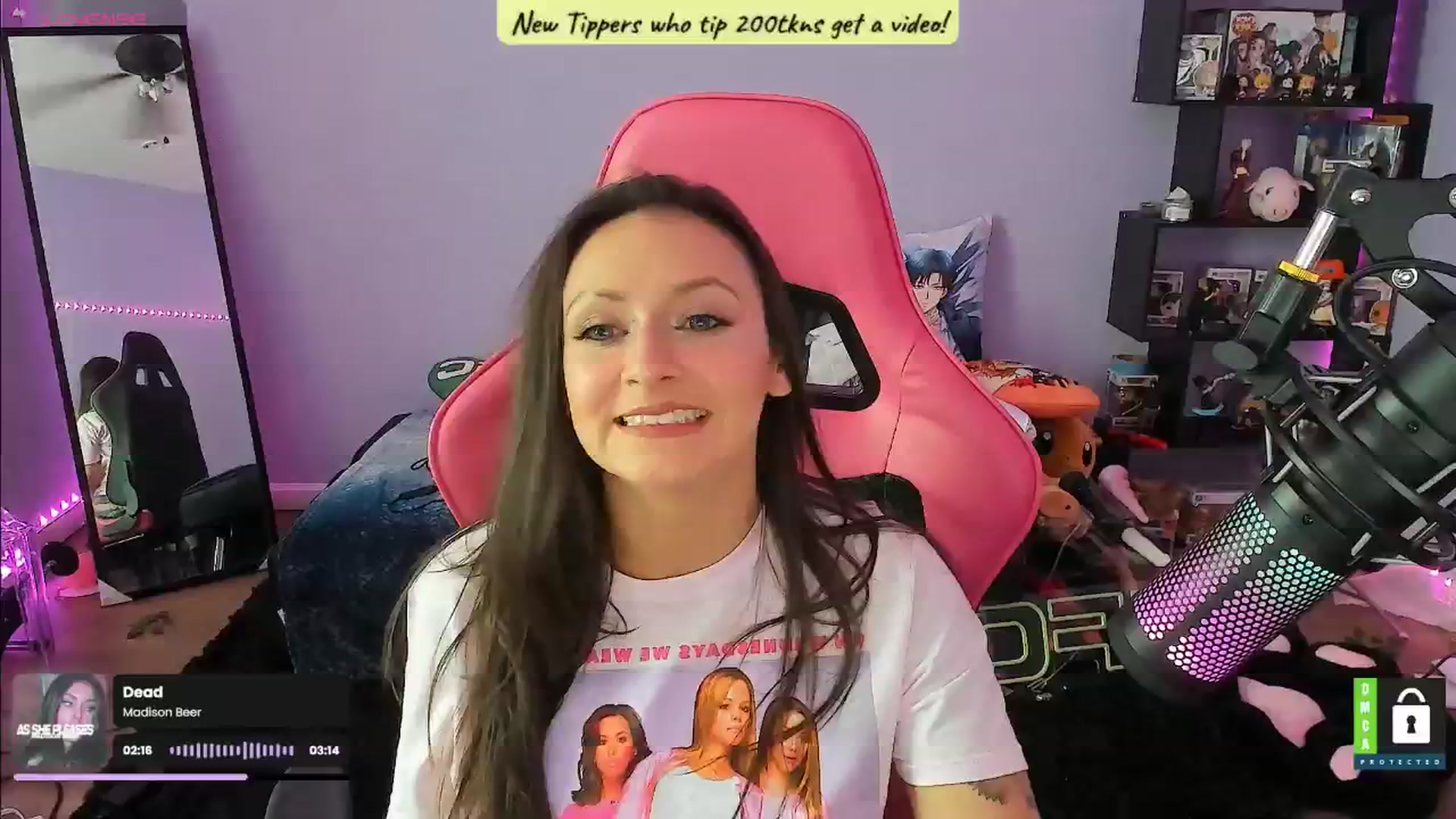 Gallery image thumbnail from Alyx_Singer's myfreecams stream on, 07/31/2024, 16:39 image 7 of 20