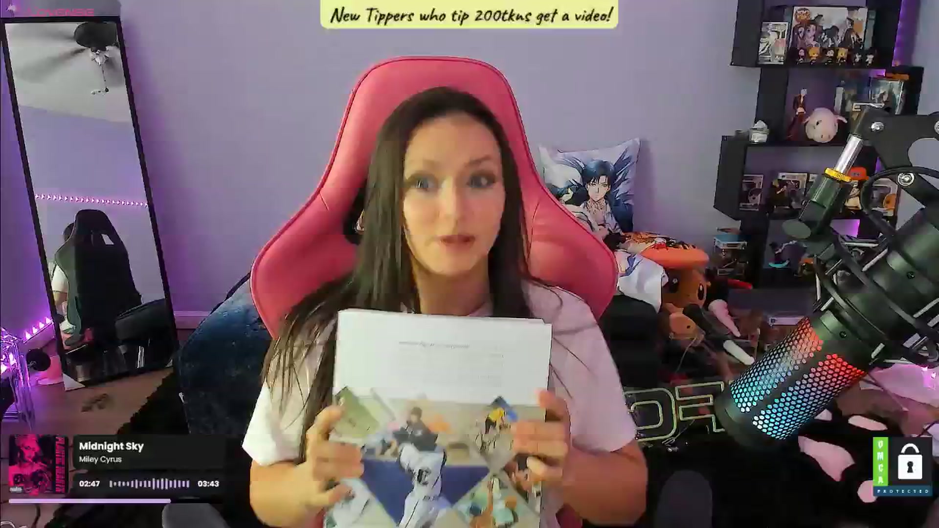 Gallery image thumbnail from Alyx_Singer's myfreecams stream on, 07/31/2024, 16:39 image 17 of 20