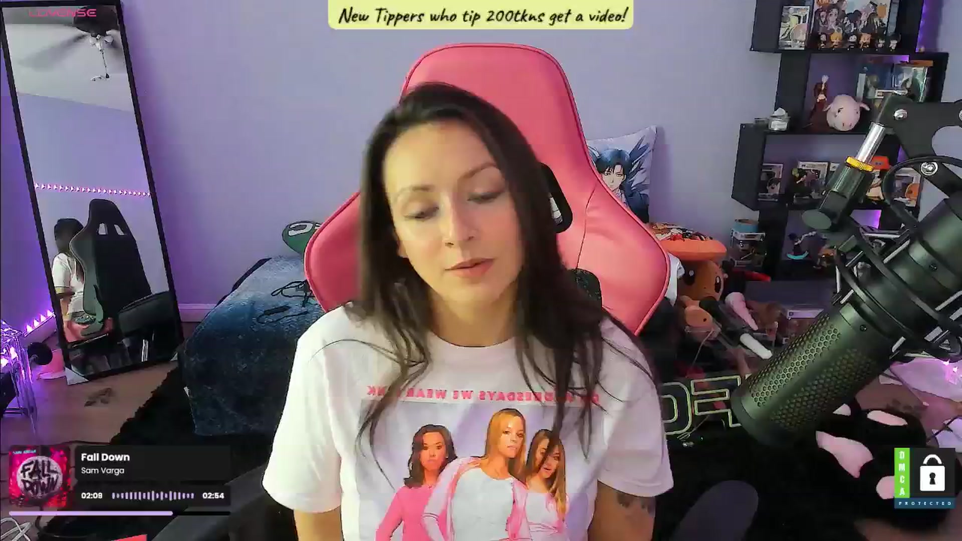 Gallery image thumbnail from Alyx_Singer's myfreecams stream on, 07/31/2024, 17:03 image 15 of 20