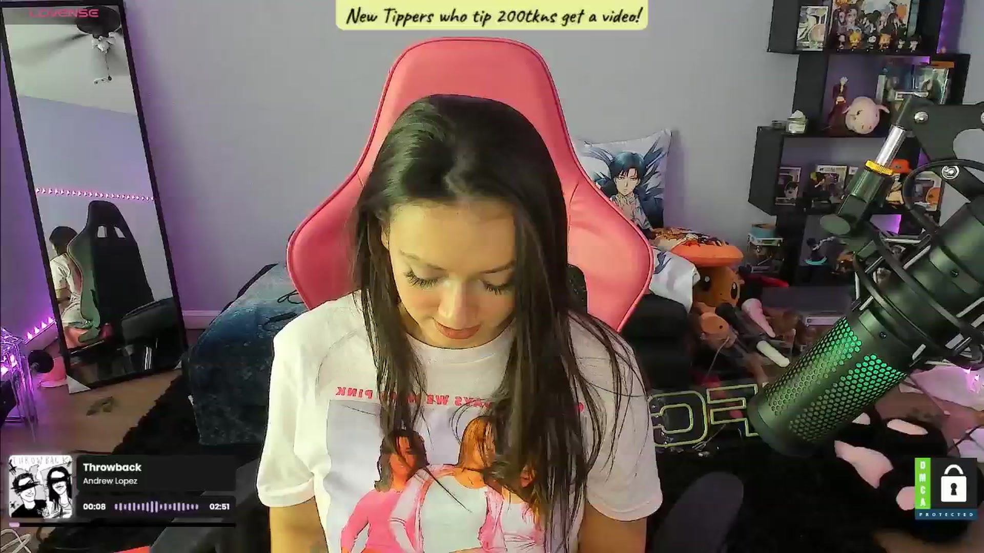 Gallery image thumbnail from Alyx_Singer's myfreecams stream on, 07/31/2024, 17:03 image 9 of 20