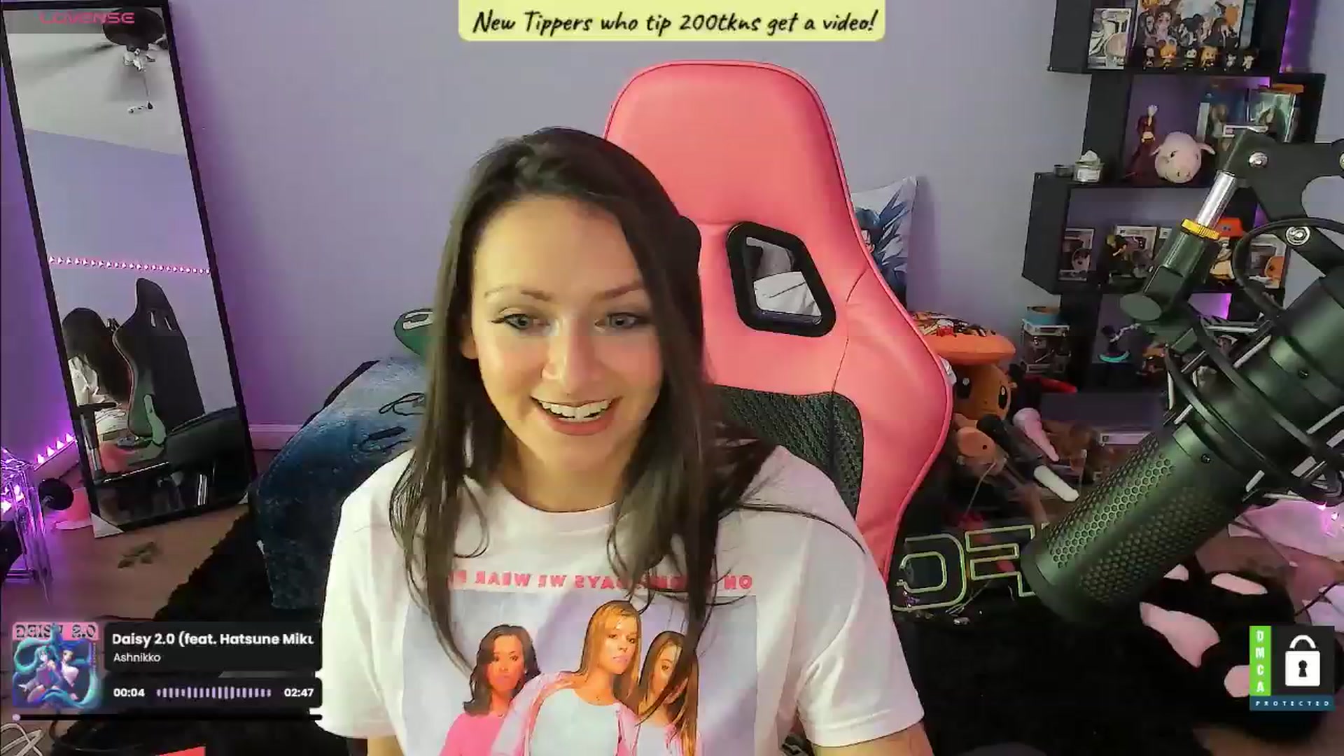 Gallery image thumbnail from Alyx_Singer's myfreecams stream on, 07/31/2024, 17:03 image 16 of 20