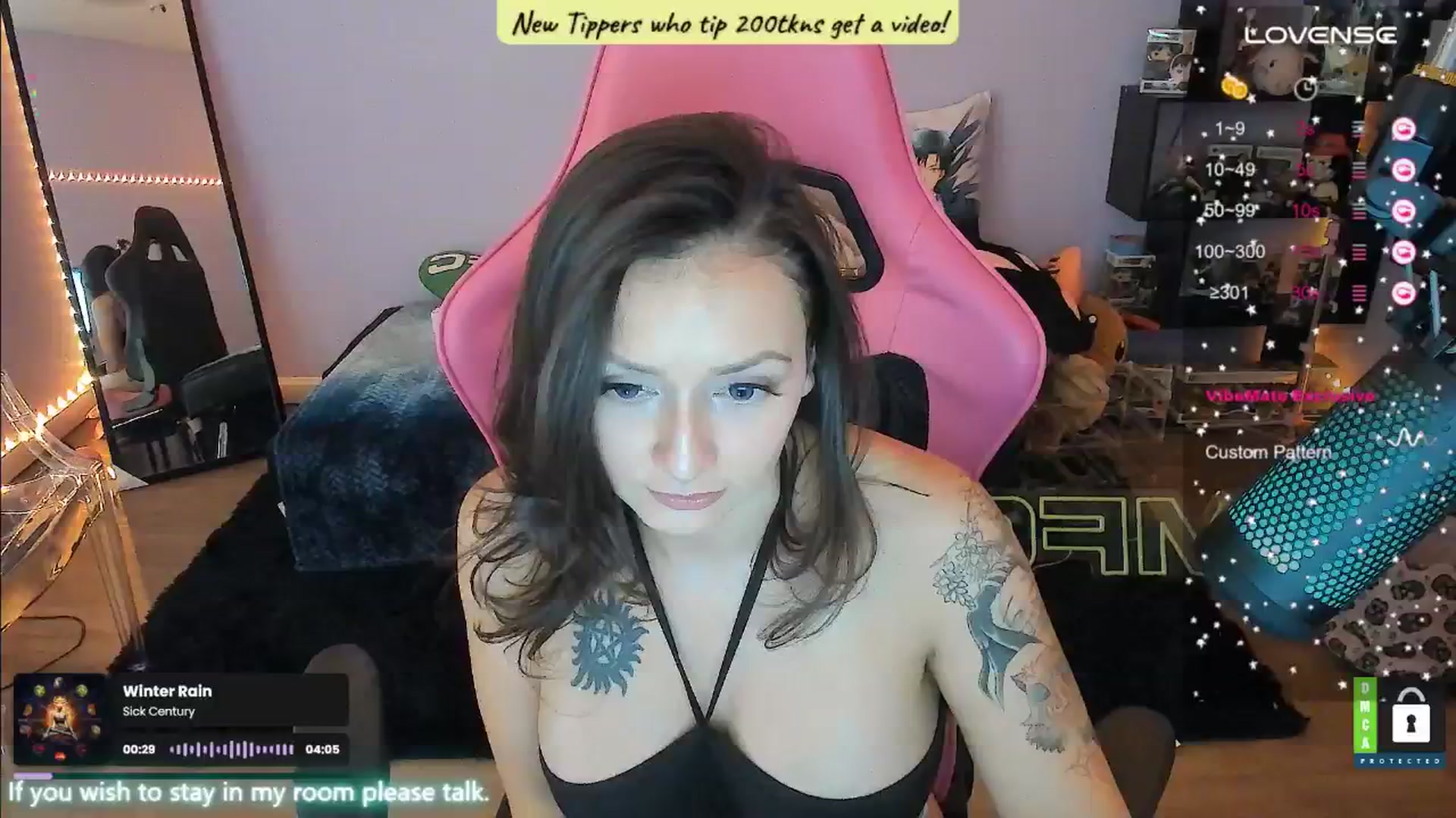 Gallery image thumbnail from Alyx_Singer's myfreecams stream on, 08/12/2024, 20:25 image 13 of 20
