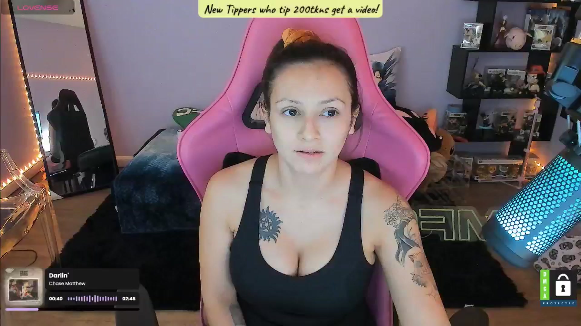 Gallery image thumbnail from Alyx_Singer's myfreecams stream on, 08/13/2024, 18:53 image 14 of 20