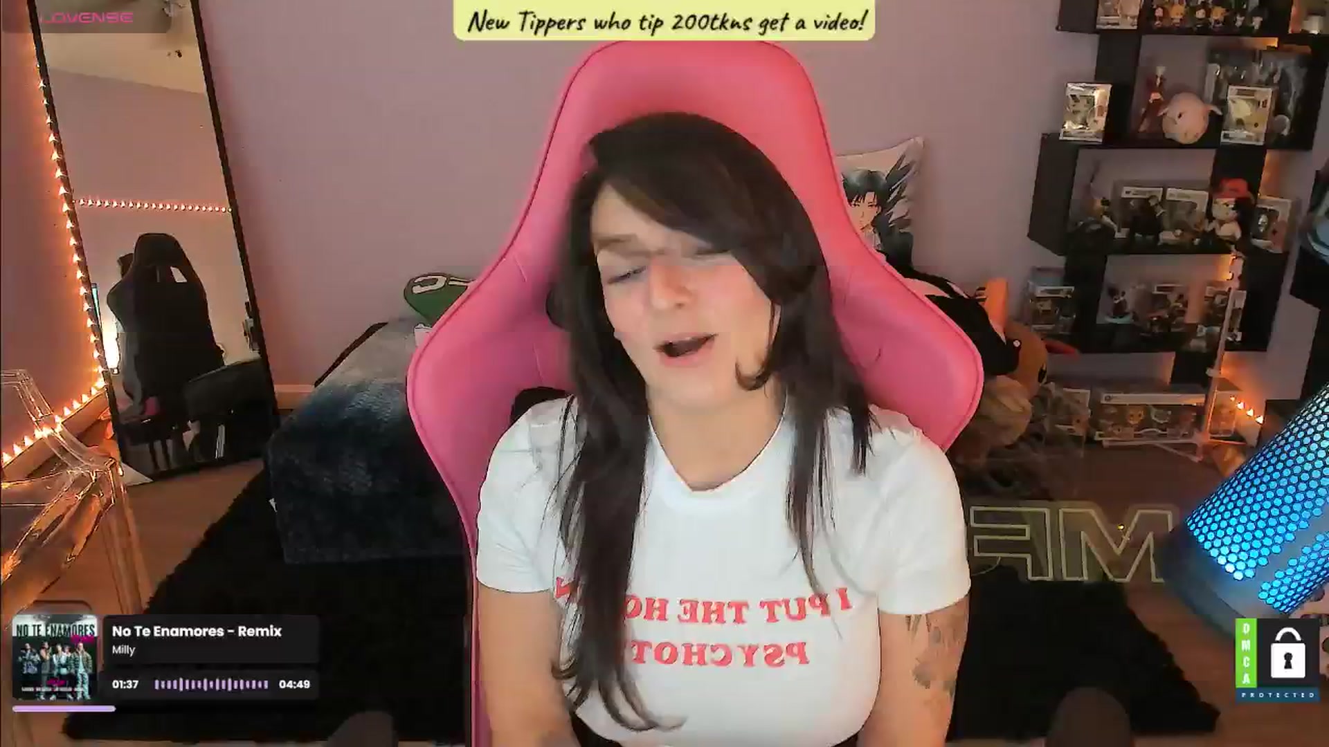 Gallery image thumbnail from Alyx_Singer's myfreecams stream on, 08/14/2024, 18:29 image 11 of 20