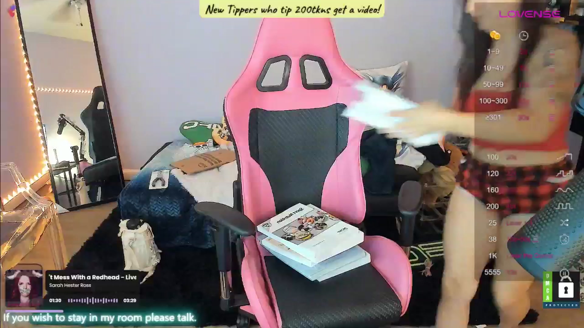 Gallery image thumbnail from Alyx_Singer's myfreecams stream on, 08/15/2024, 17:19 image 9 of 20
