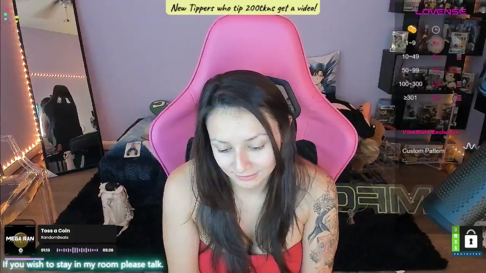 Gallery image thumbnail from Alyx_Singer's myfreecams stream on, 08/15/2024, 17:19 image 6 of 20