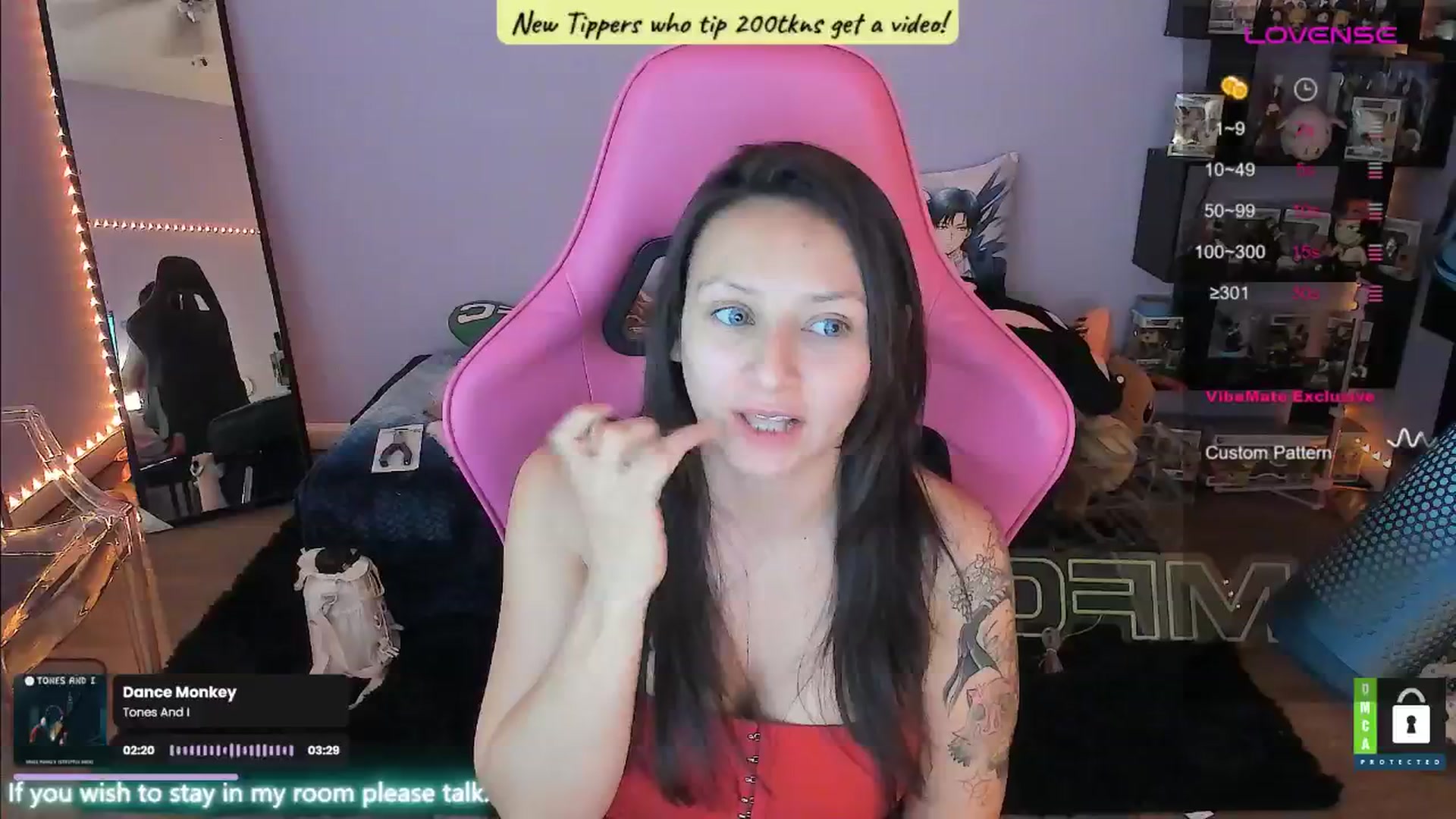 Gallery image thumbnail from Alyx_Singer's myfreecams stream on, 08/15/2024, 17:19 image 5 of 20