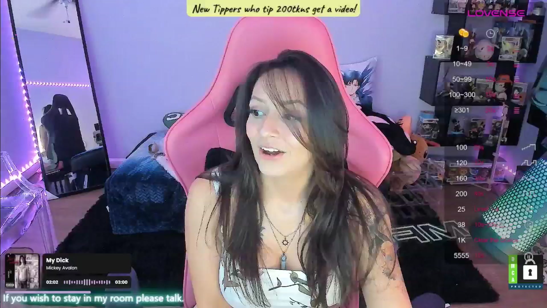 Gallery image thumbnail from Alyx_Singer's myfreecams stream on, 08/16/2024, 20:07 image 11 of 20