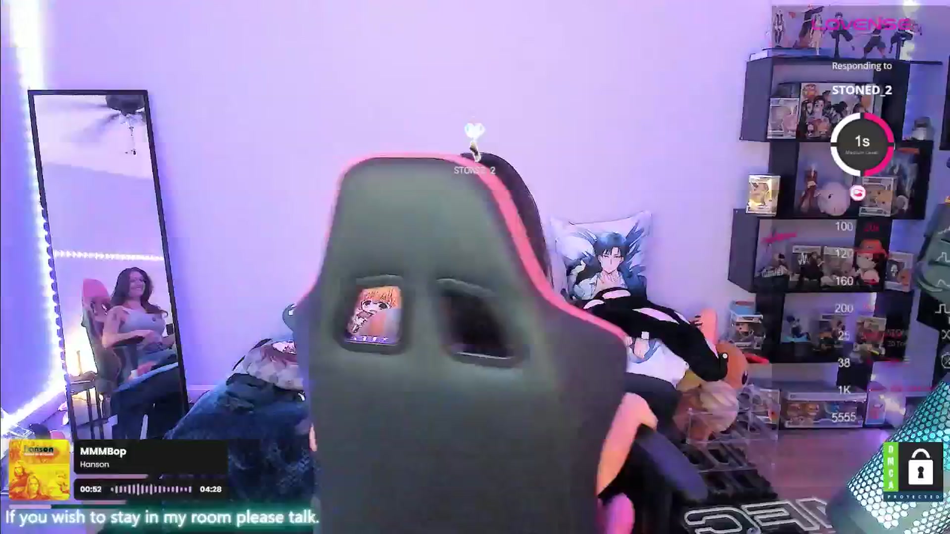Gallery image thumbnail from Alyx_Singer's myfreecams stream on, 08/23/2024, 19:59 image 15 of 20