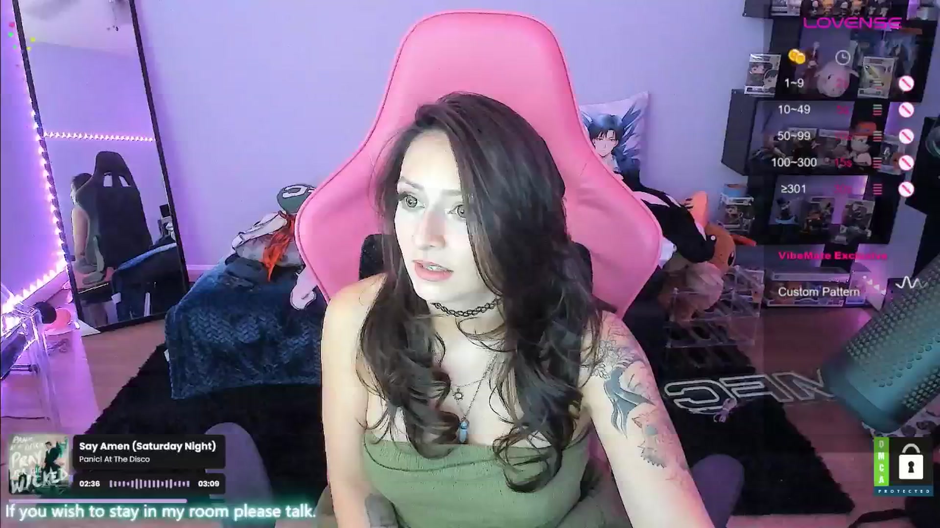 Gallery image thumbnail from Alyx_Singer's myfreecams stream on, 08/26/2024, 19:46 image 18 of 20