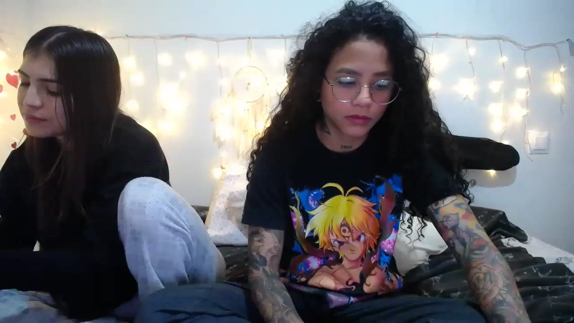 Gallery image thumbnail from Ama_music's myfreecams stream on, 01/09/2023, 09:19 image 4 of 20