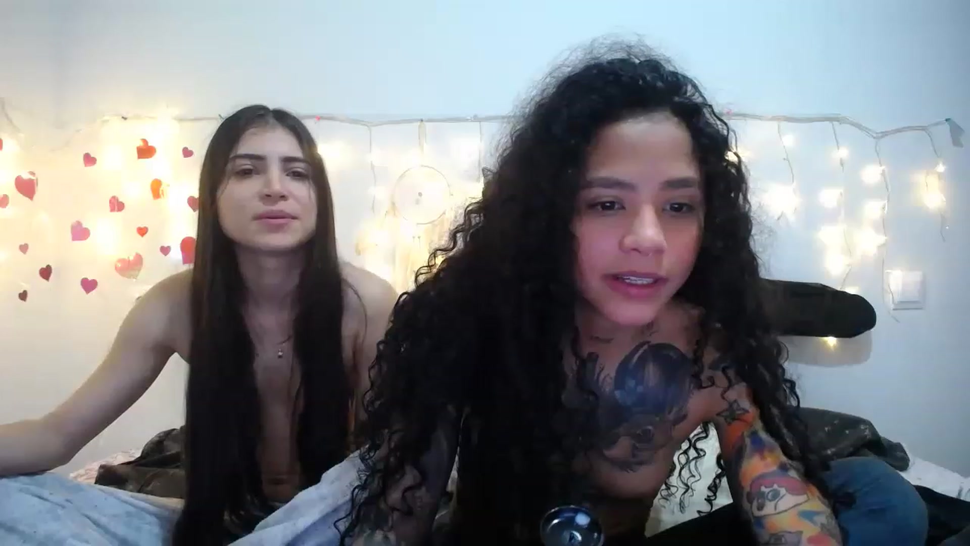Gallery image thumbnail from Ama_music's myfreecams stream on, 01/09/2023, 09:51 image 5 of 20