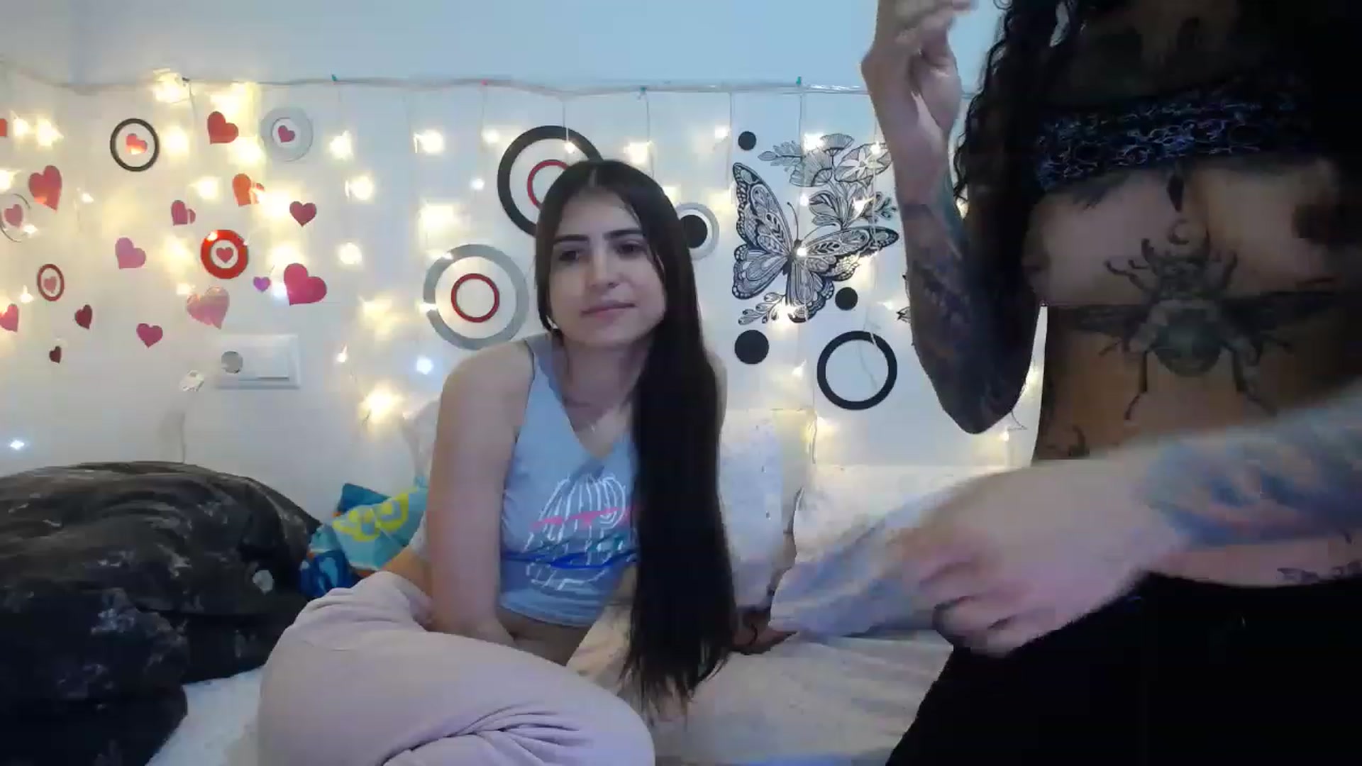 Gallery image thumbnail from Ama_music's myfreecams stream on, 01/23/2023, 11:22 image 6 of 20