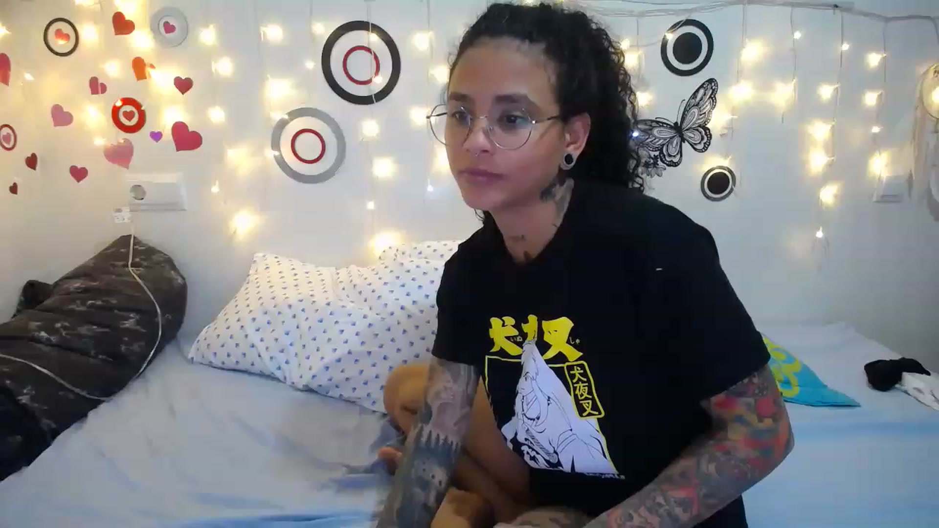 Gallery image thumbnail from Ama_music's myfreecams stream on, 01/29/2023, 12:39 image 17 of 20