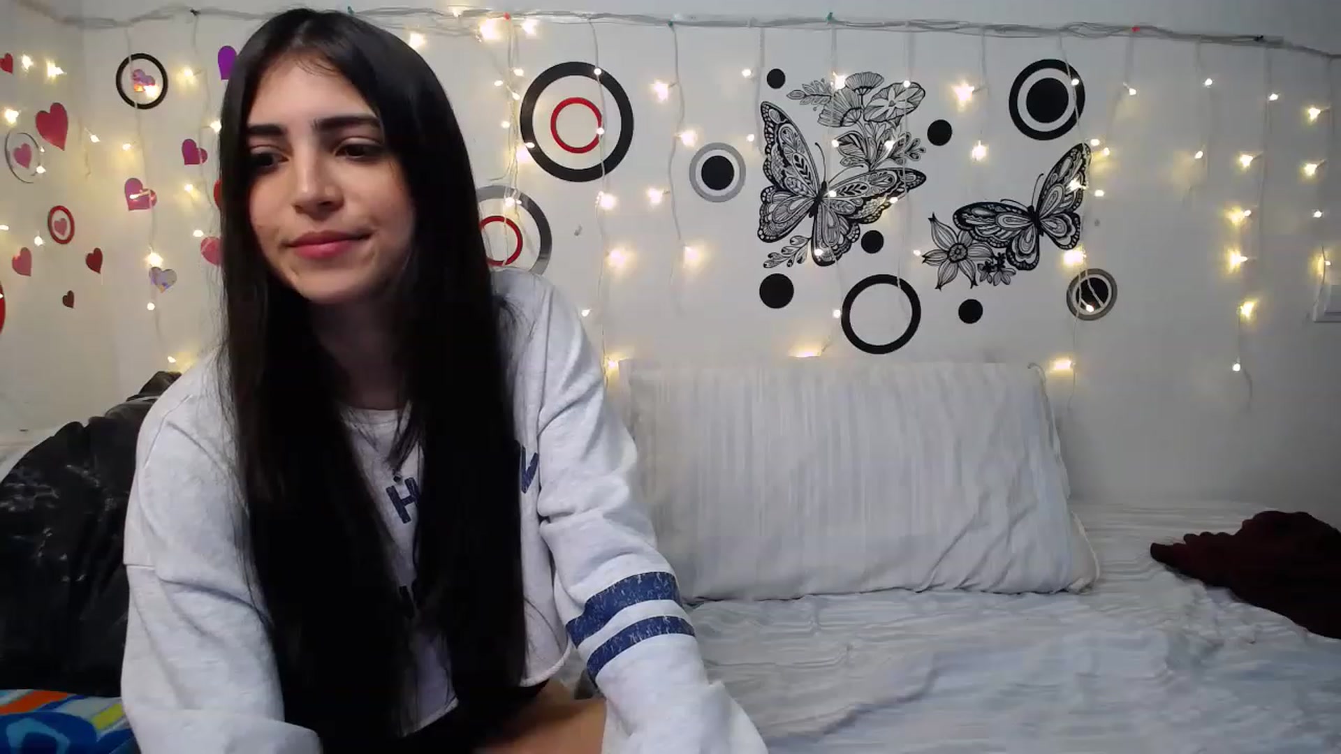 Gallery image thumbnail from Ama_music's myfreecams stream on, 02/07/2023, 11:34 image 3 of 20