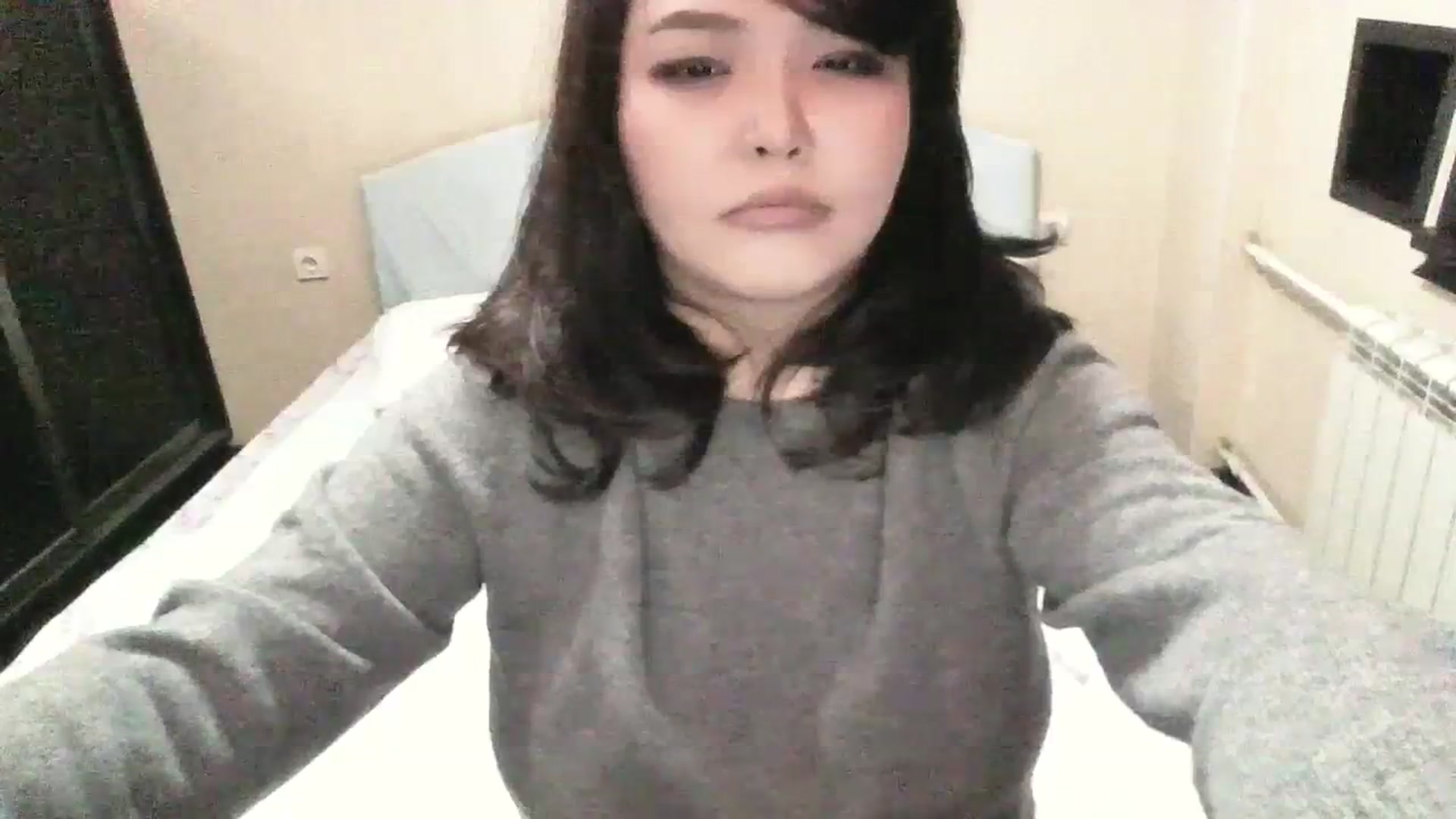 Gallery image thumbnail from AmaiChan's myfreecams stream on, 09/17/2023, 23:38 image 7 of 20