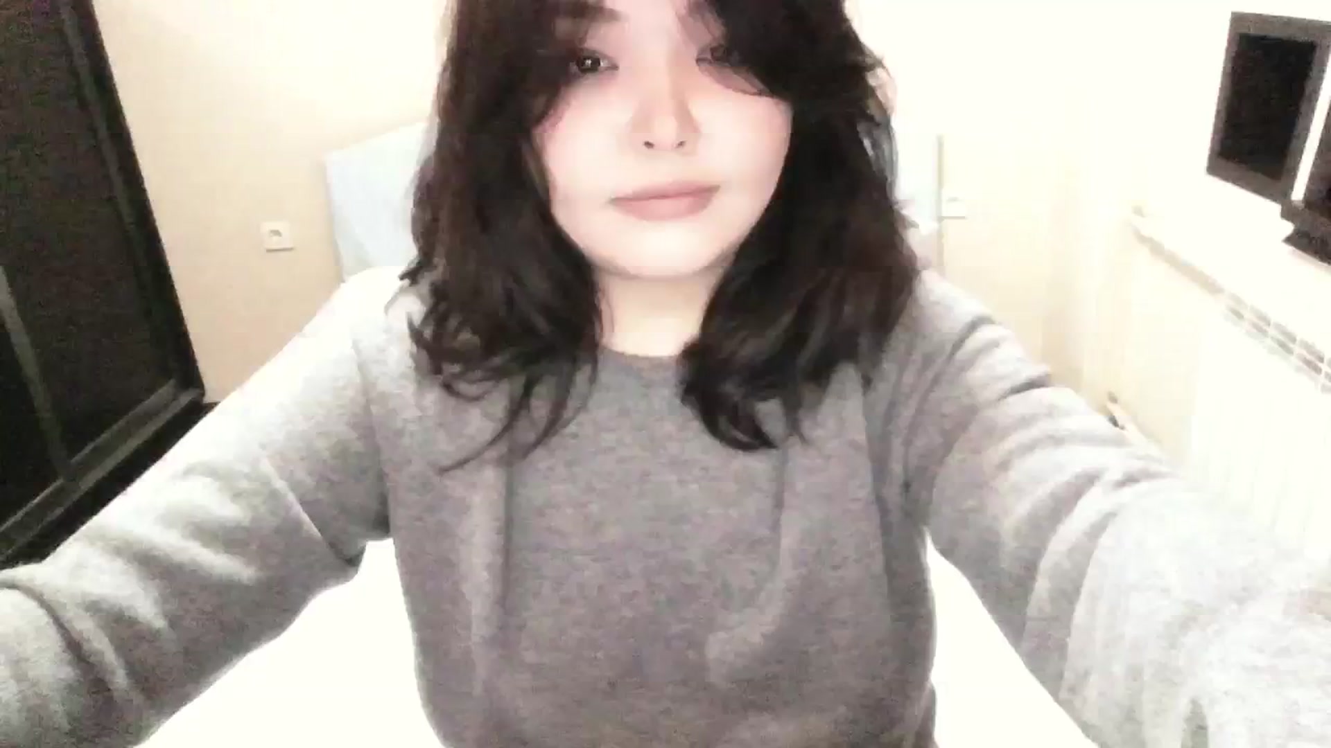 Gallery image thumbnail from AmaiChan's myfreecams stream on, 09/18/2023, 24:12 image 2 of 20