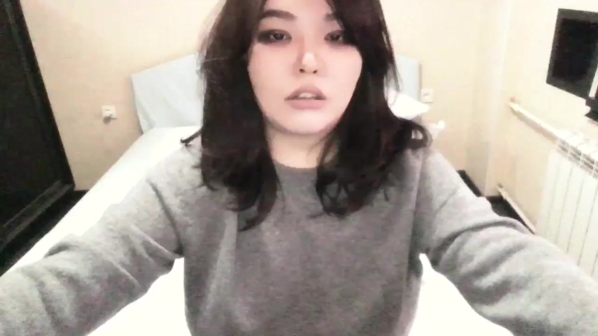 Gallery image thumbnail from AmaiChan's myfreecams stream on, 09/20/2023, 05:11 image 15 of 20