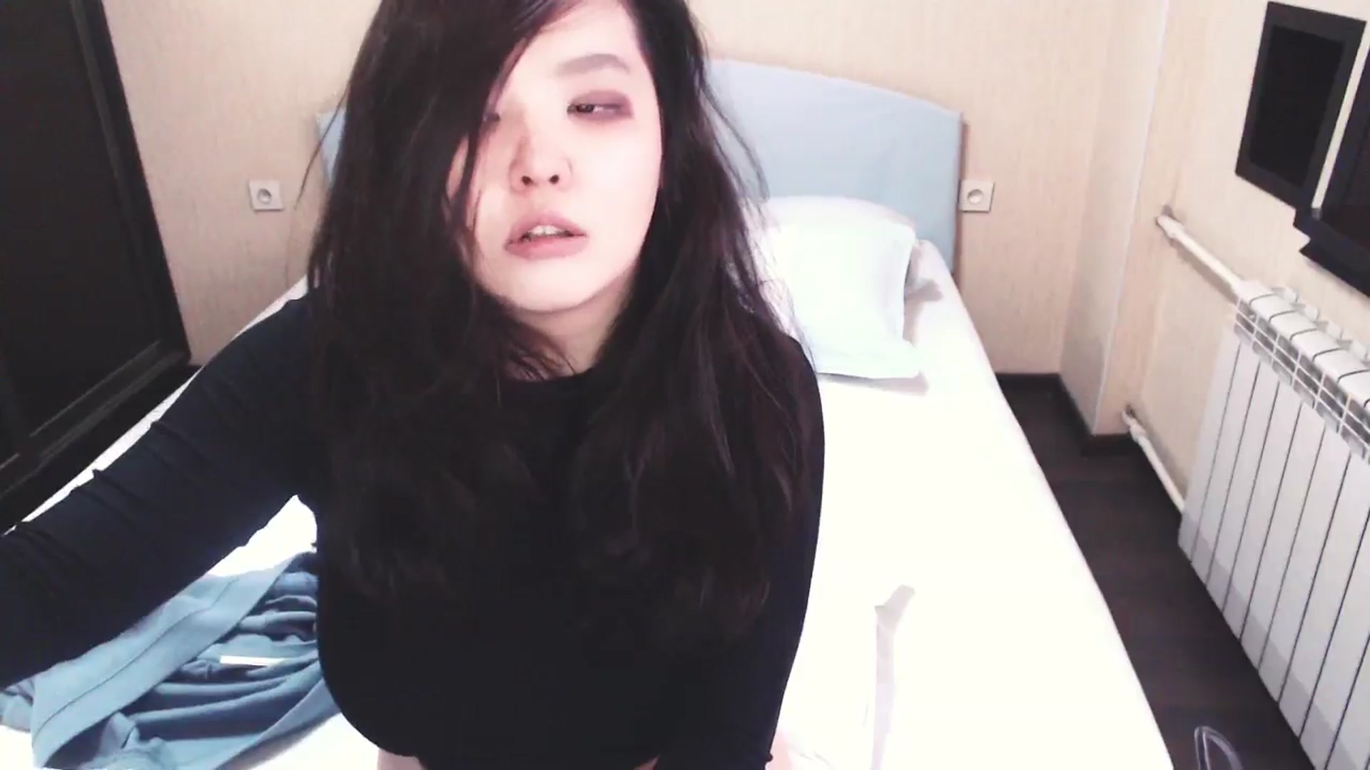 Gallery image thumbnail from AmaiChan's myfreecams stream on, 10/28/2024, 07:14 image 6 of 20