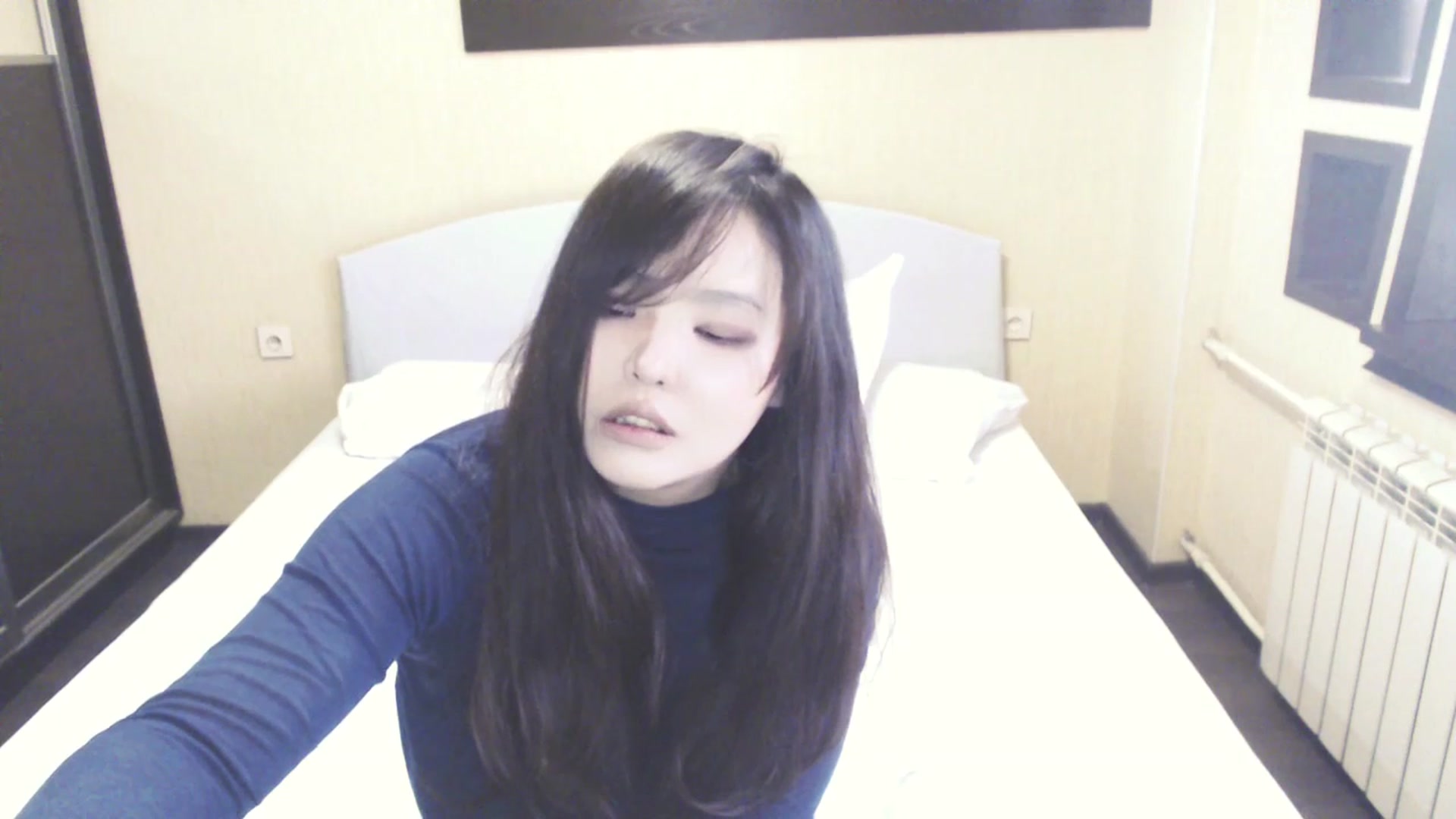 Gallery image thumbnail from AmaiChan's myfreecams stream on, 09/22/2025, 06:19 image 5 of 20