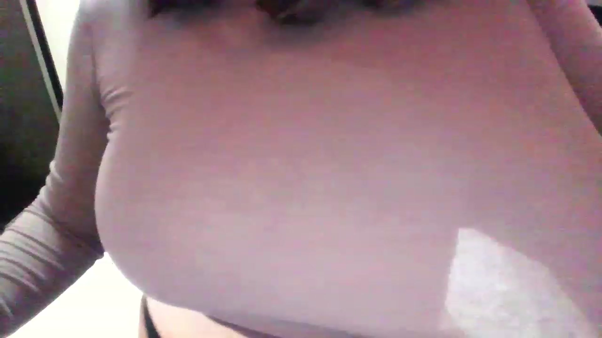 Gallery image thumbnail from AmaiSan's myfreecams stream on, 12/28/2022, 15:43 image 2 of 20