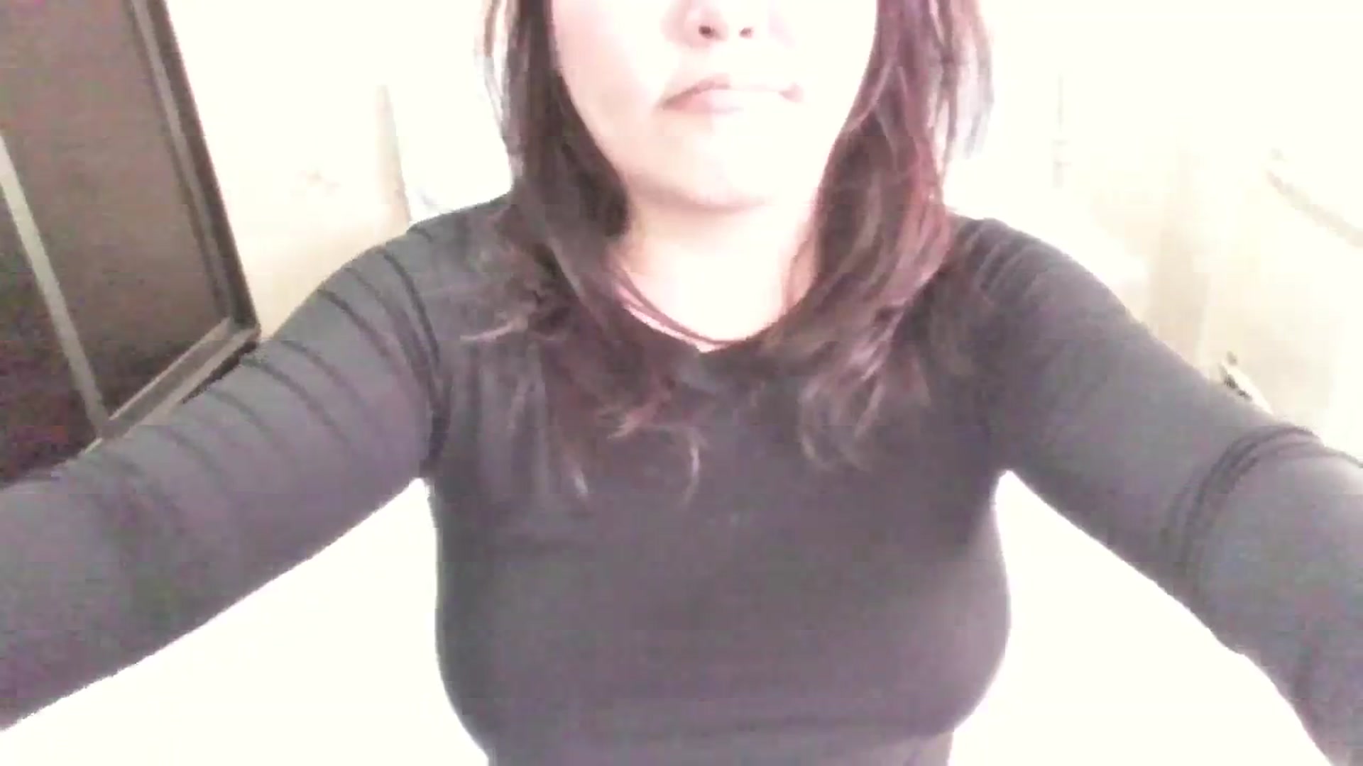 Gallery image thumbnail from AmaiSan's myfreecams stream on, 10/02/2023, 05:30 image 13 of 20