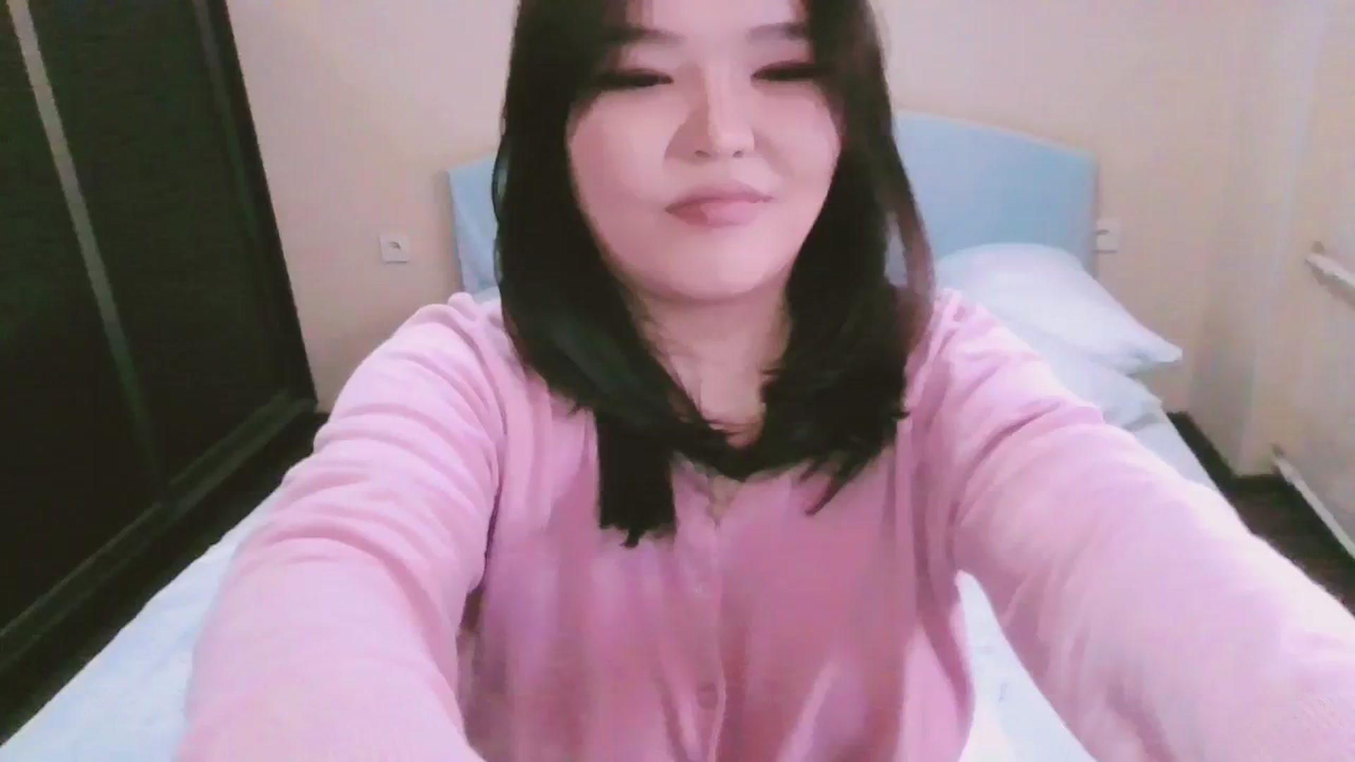 Gallery image thumbnail from AmaiSan's myfreecams stream on, 10/02/2023, 05:42 image 9 of 20