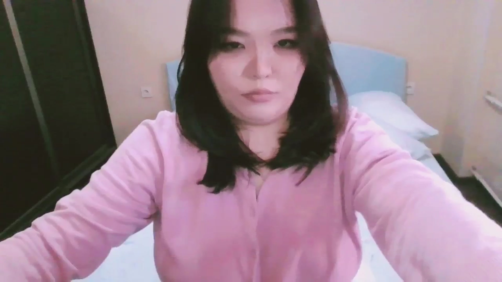 Gallery image thumbnail from AmaiSan's myfreecams stream on, 10/02/2023, 05:42 image 12 of 20