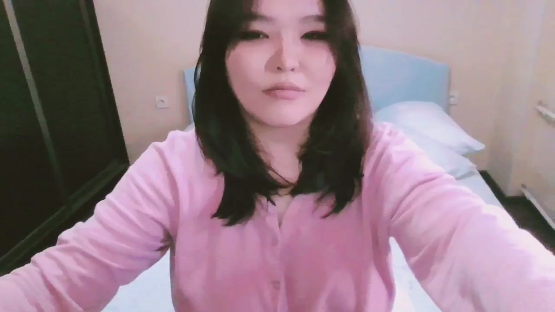 Gallery image thumbnail from AmaiSan's myfreecams stream on, 10/02/2023, 05:42 image 8 of 20