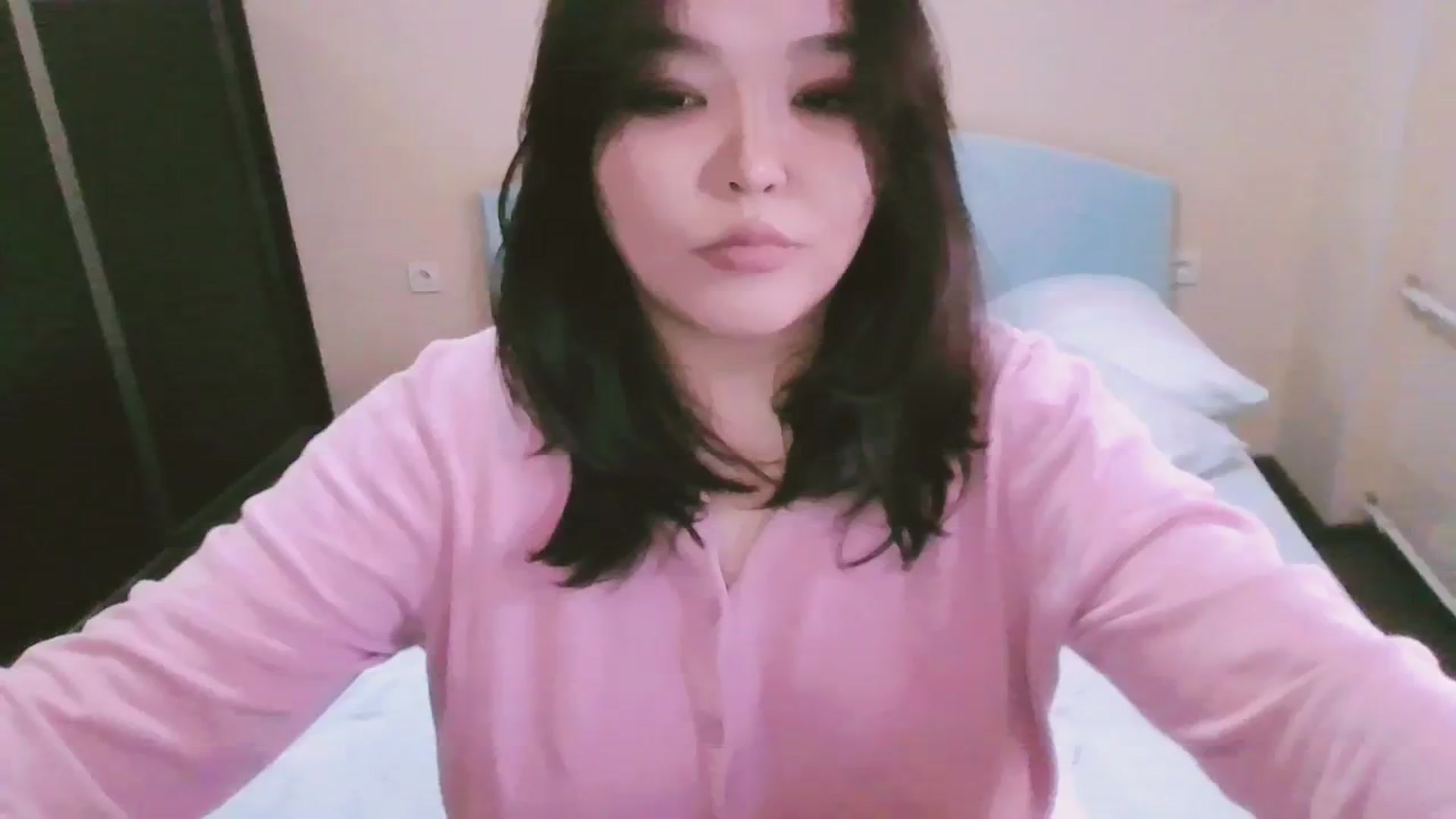 Gallery image thumbnail from AmaiSan's myfreecams stream on, 10/02/2023, 05:42 image 2 of 20