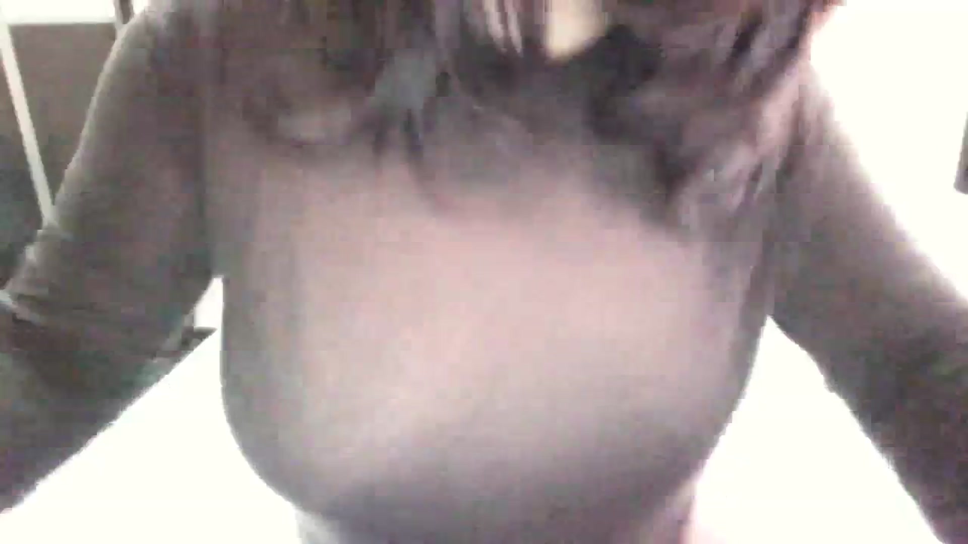 Gallery image thumbnail from AmaiSan's myfreecams stream on, 10/06/2023, 06:54 image 2 of 20