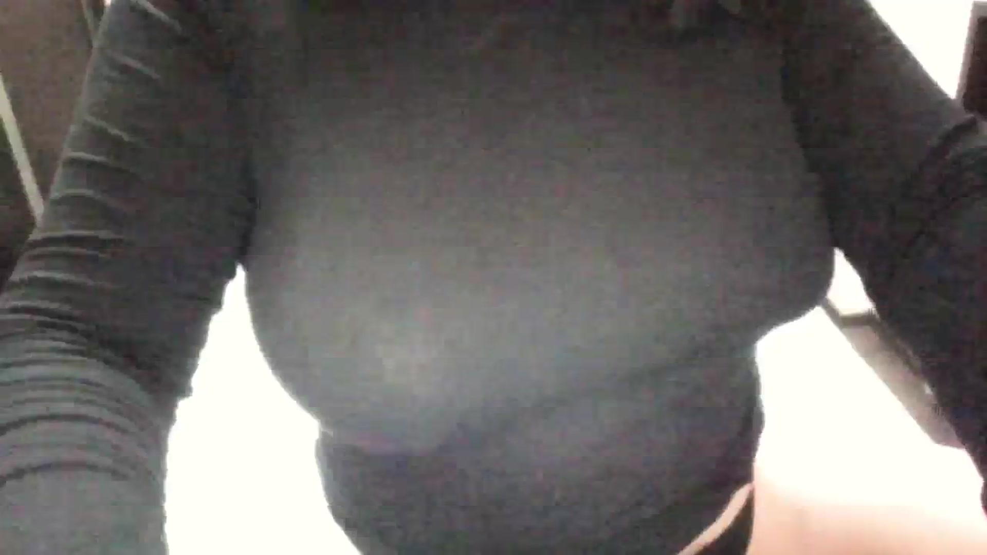 Gallery image thumbnail from AmaiSan's myfreecams stream on, 10/08/2023, 16:26 image 14 of 20