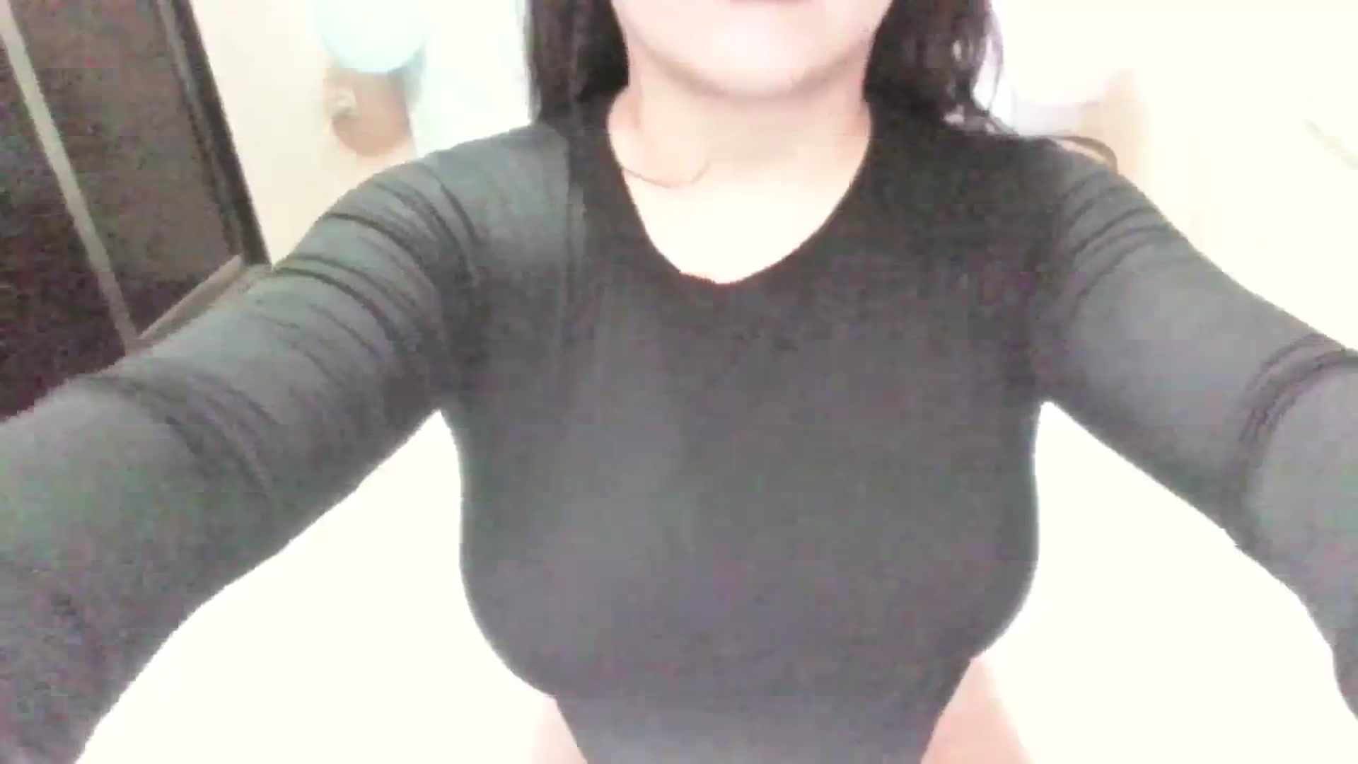Gallery image thumbnail from AmaiSan's myfreecams stream on, 10/08/2023, 16:26 image 16 of 20