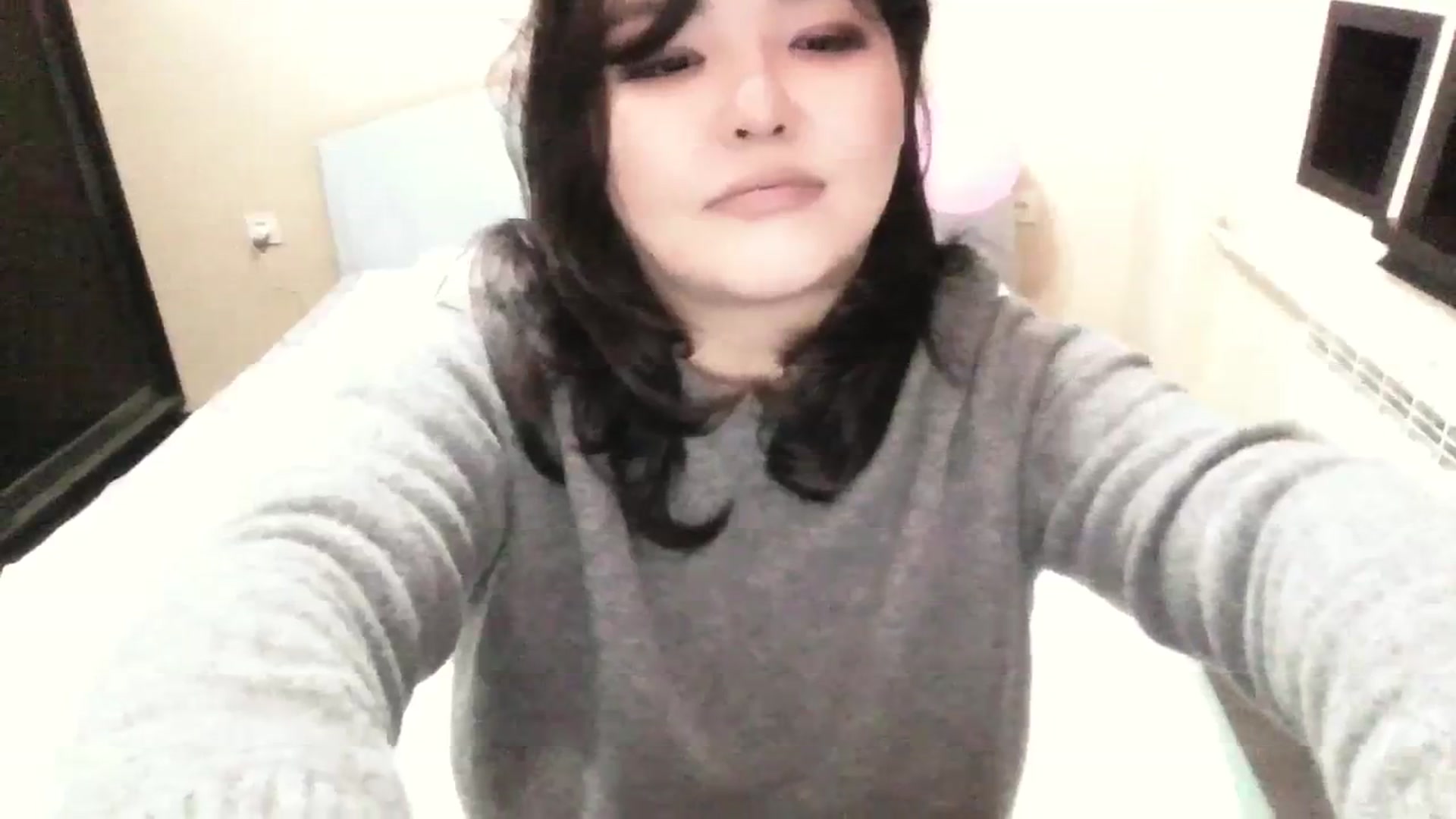 Gallery image thumbnail from AmaiSan's myfreecams stream on, 10/12/2023, 20:40 image 6 of 20