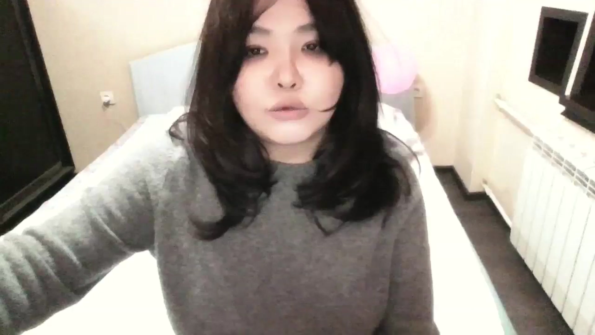 Gallery image thumbnail from AmaiSan's myfreecams stream on, 10/12/2023, 20:40 image 14 of 20