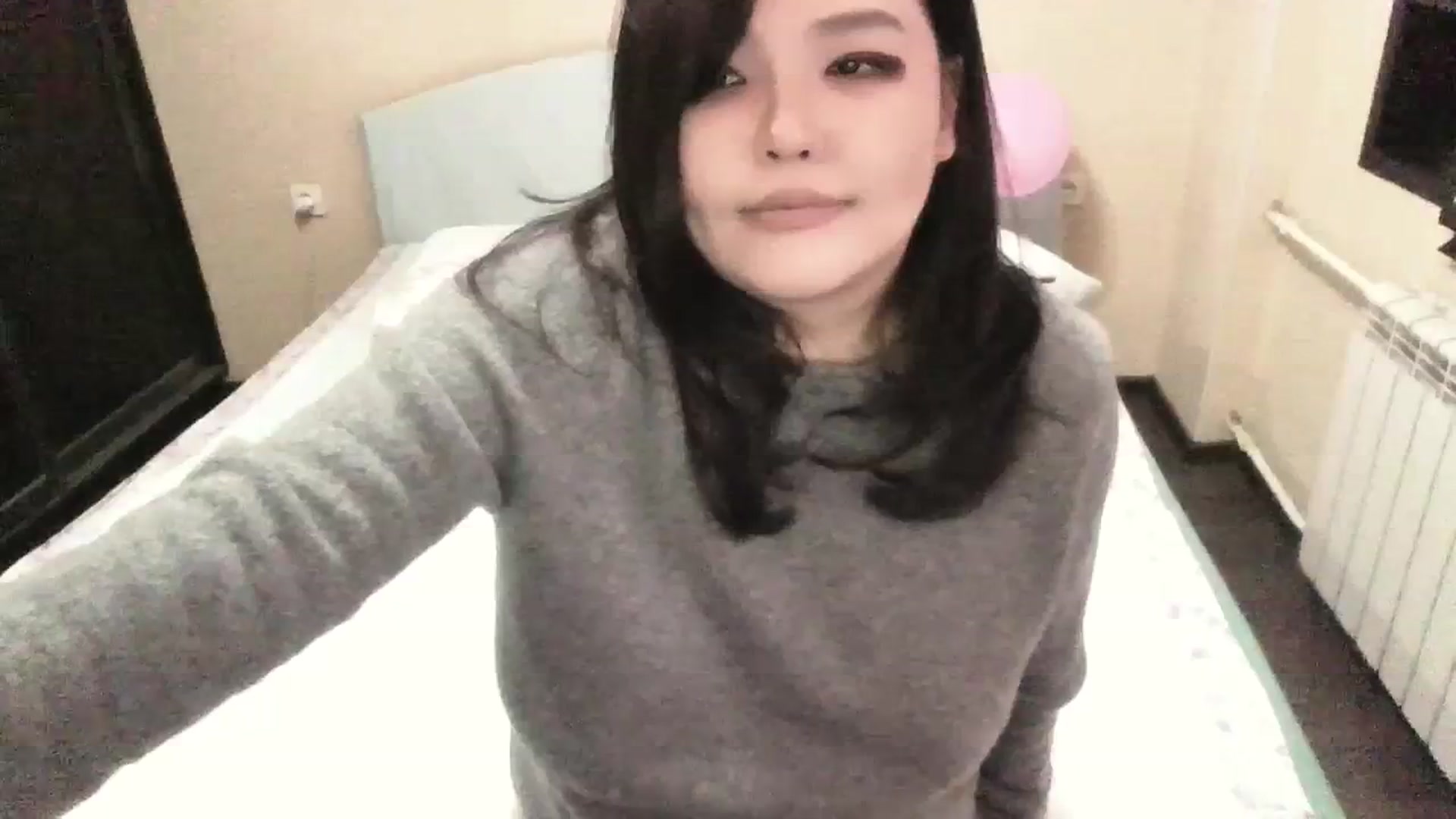 Gallery image thumbnail from AmaiSan's myfreecams stream on, 10/13/2023, 06:08 image 16 of 20