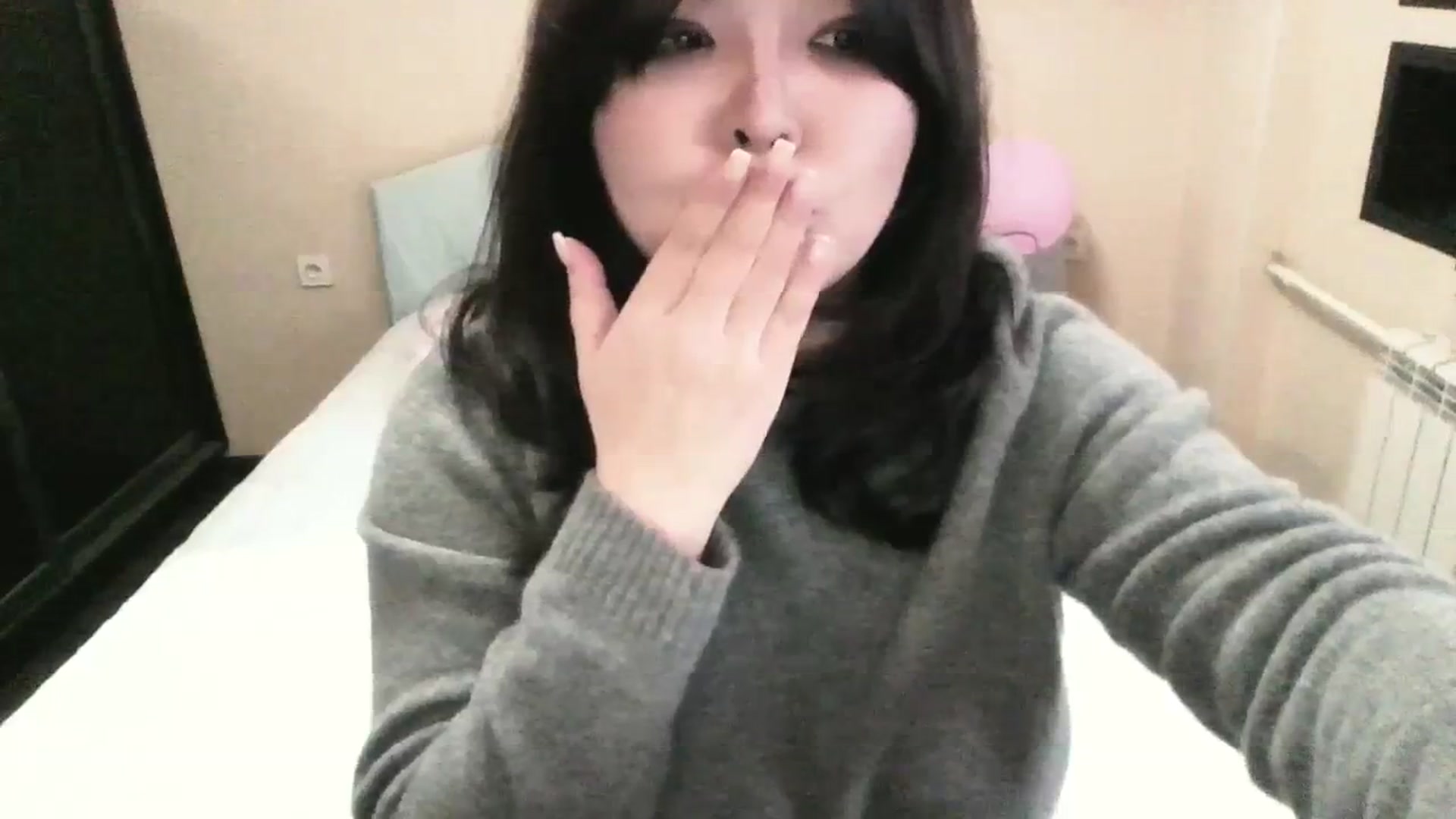 Gallery image thumbnail from AmaiSan's myfreecams stream on, 10/15/2023, 08:08 image 17 of 20