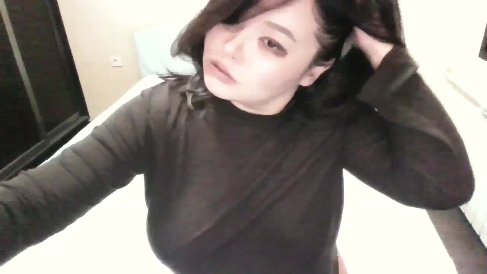 Gallery image thumbnail from AmaiSan's myfreecams stream on, 10/21/2023, 16:52 image 16 of 20